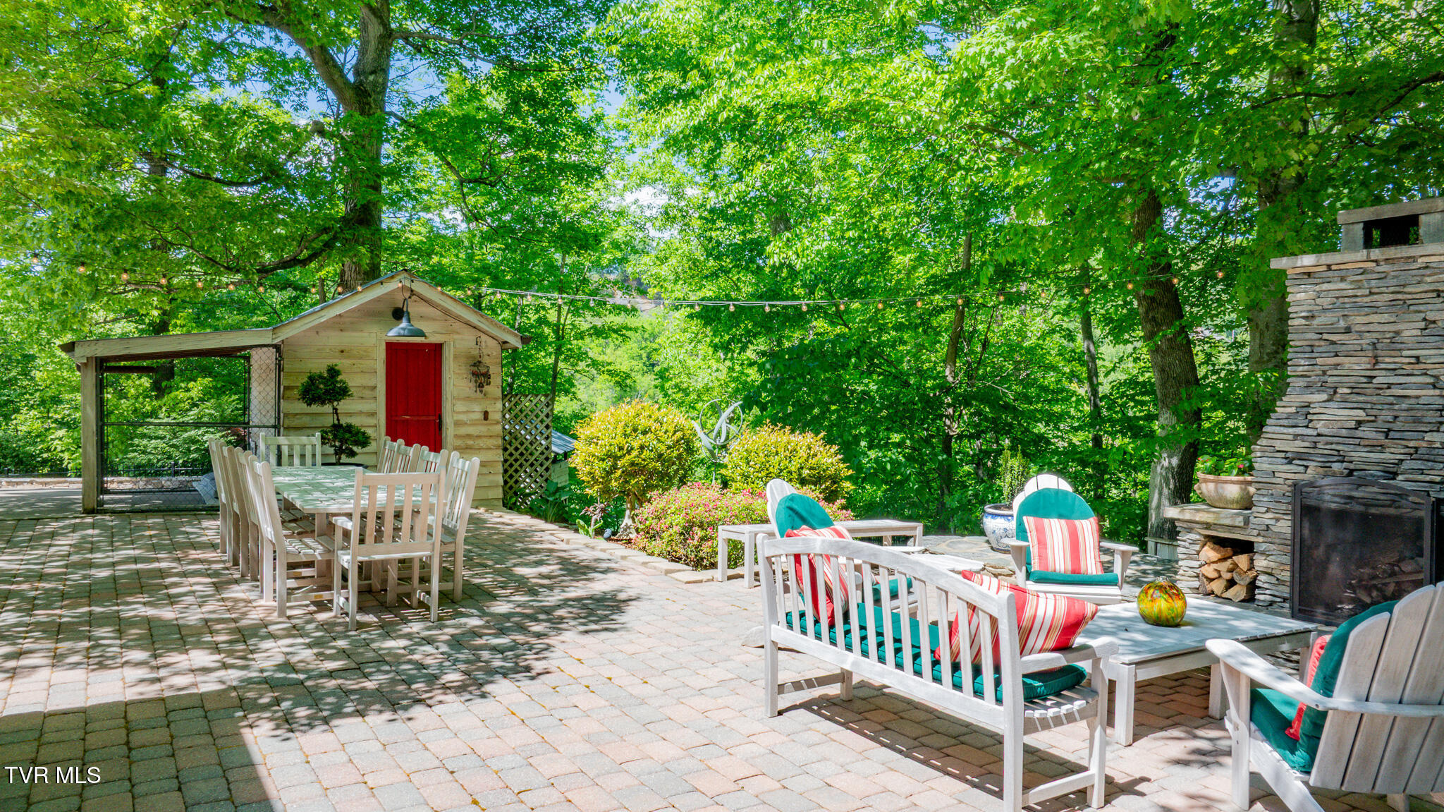 233 Patrick Henry Circle