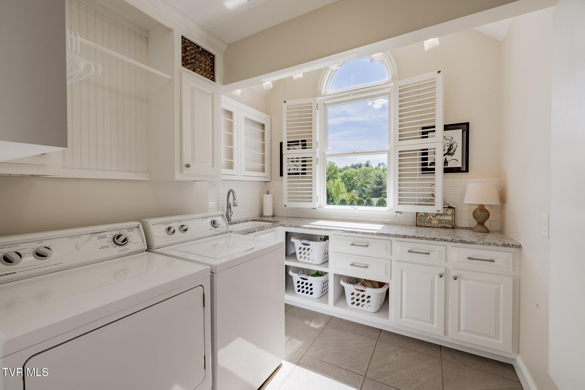 233 Patrick Henry Circle