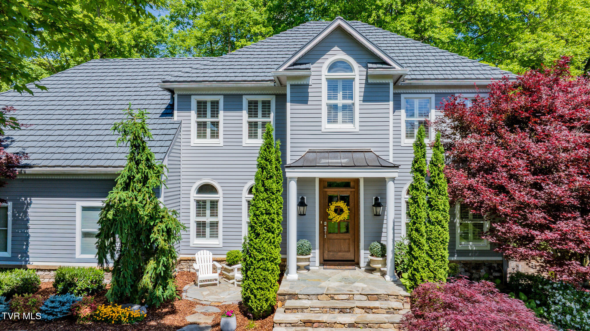233 Patrick Henry Circle
