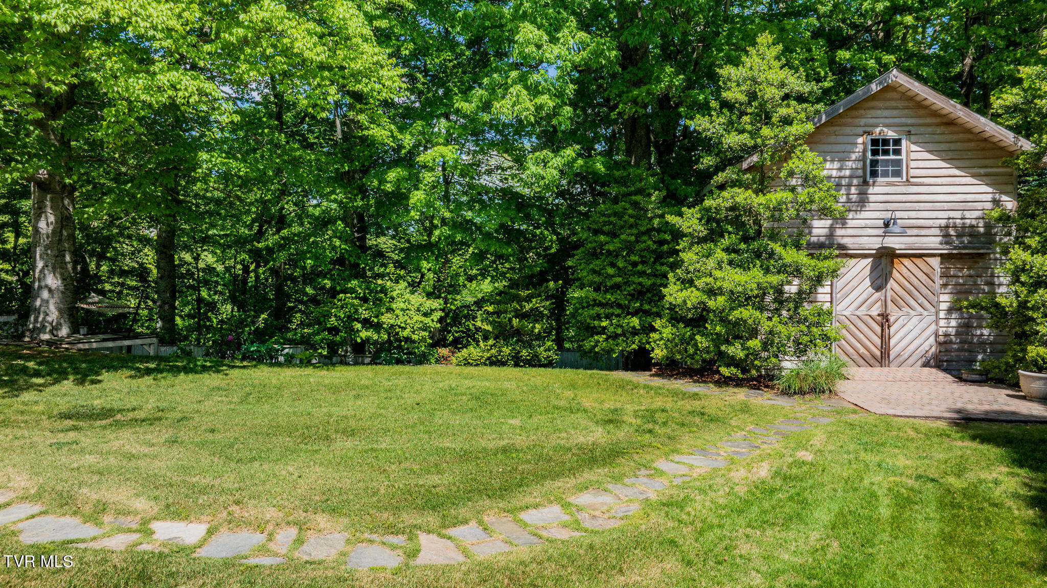 233 Patrick Henry Circle