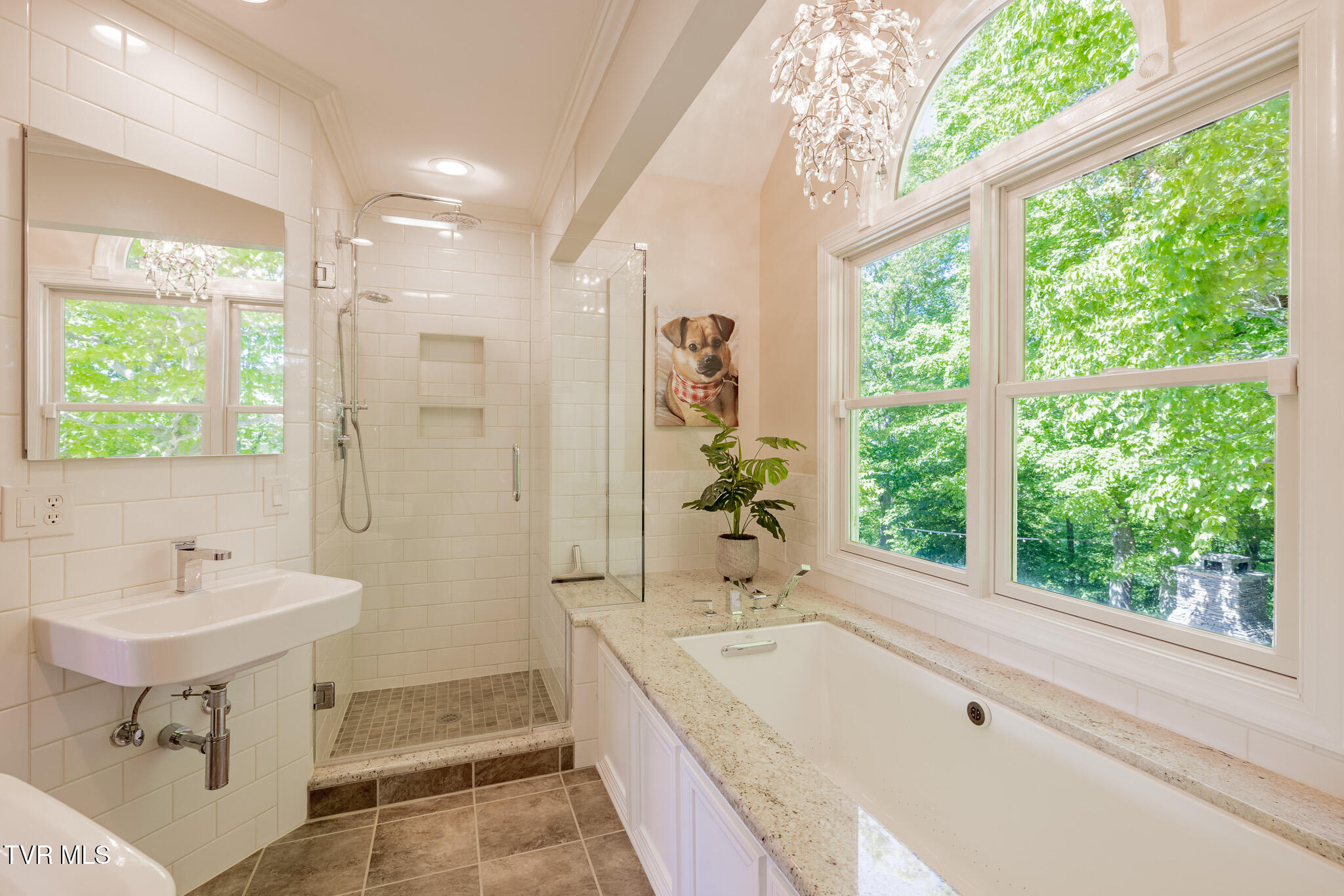 233 Patrick Henry Circle