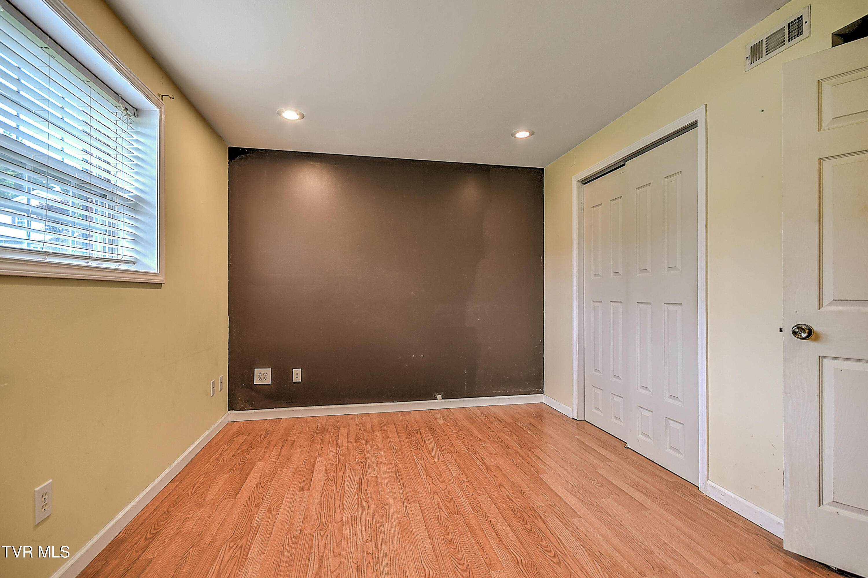 210 Falcon View Drive