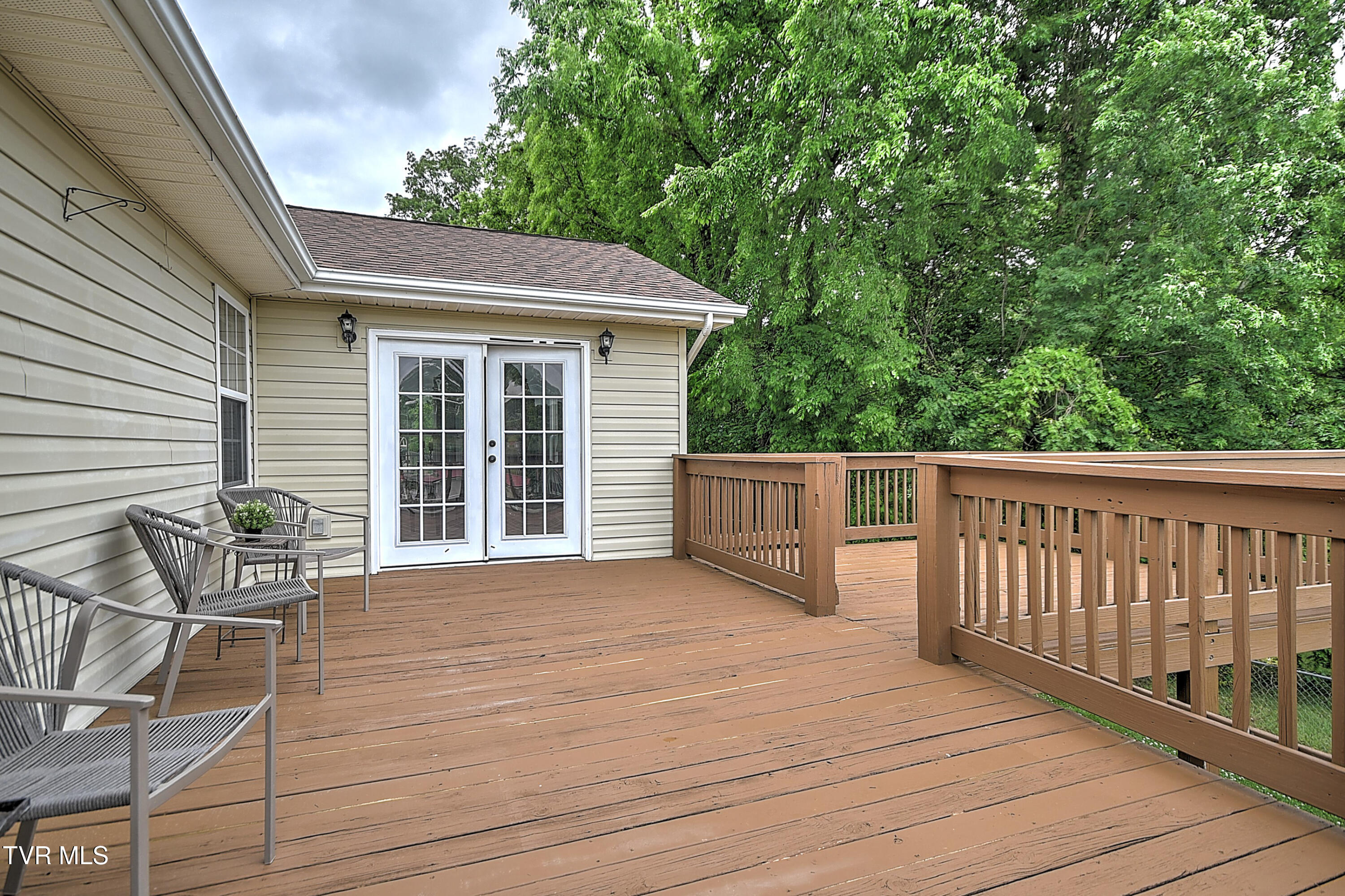 210 Falcon View Drive