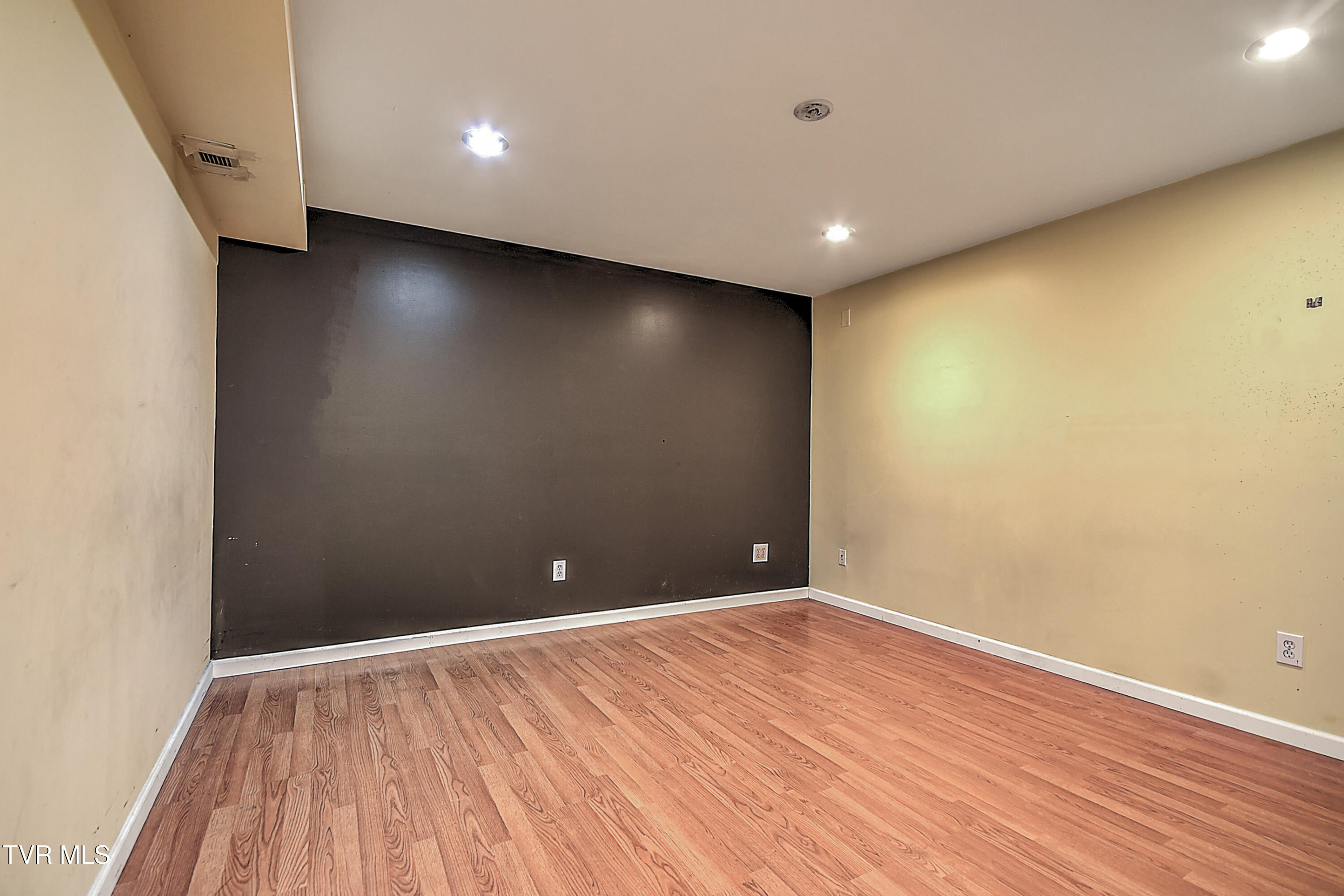 210 Falcon View Drive