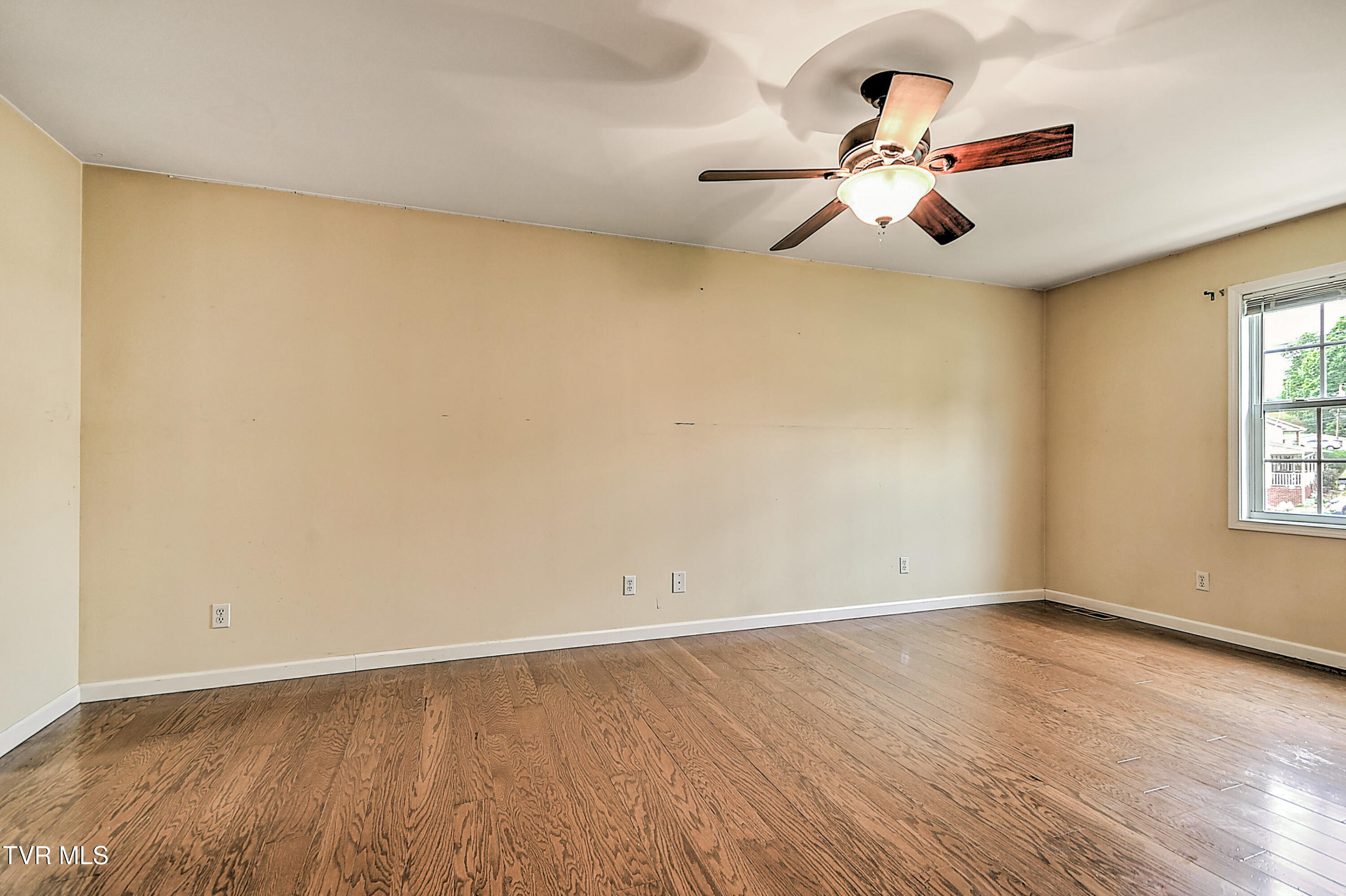 210 Falcon View Drive