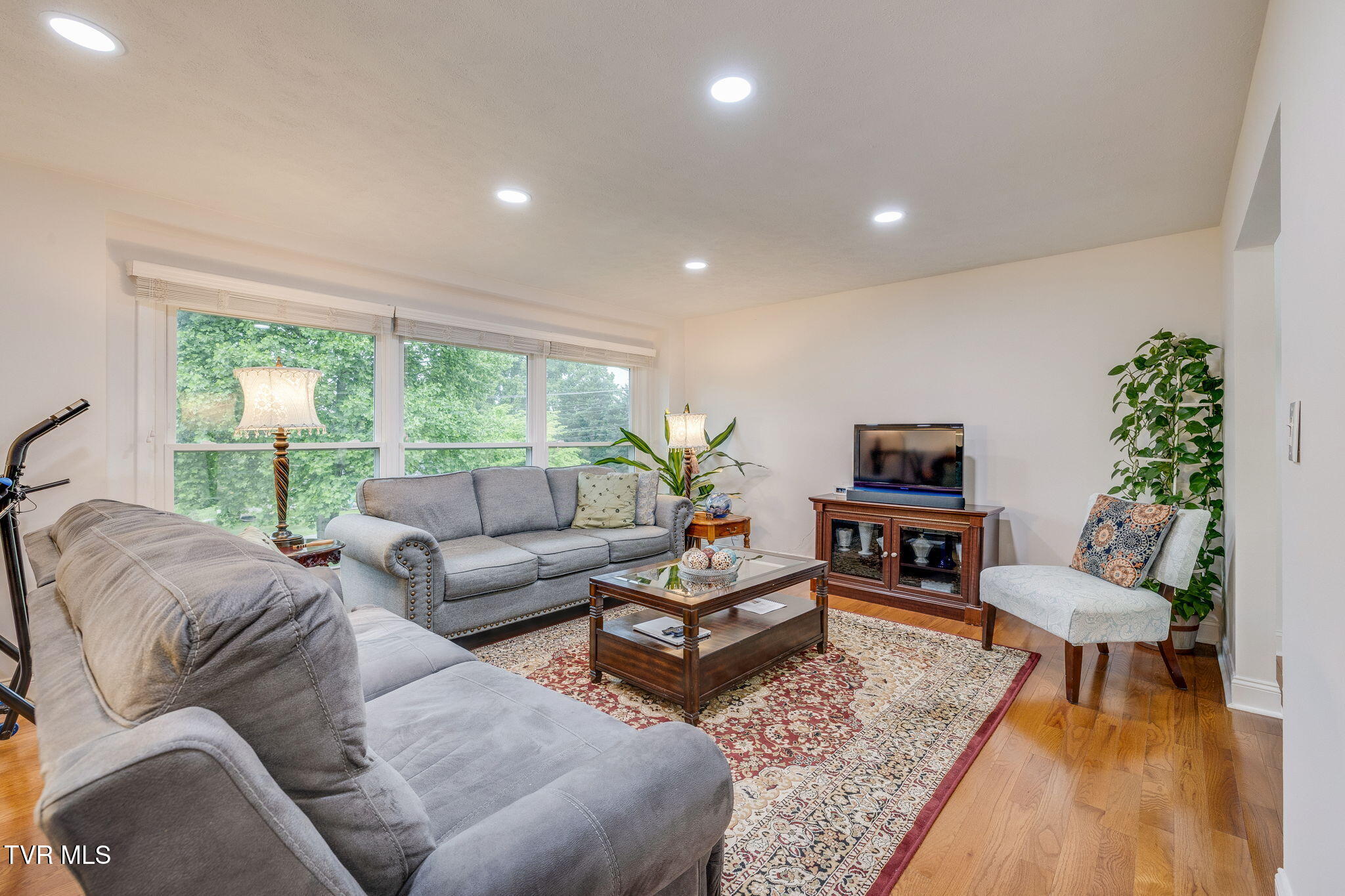 1232 Buchelew Drive