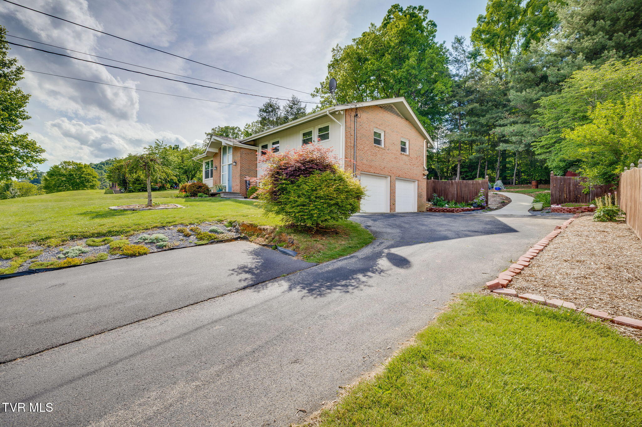 1232 Buchelew Drive