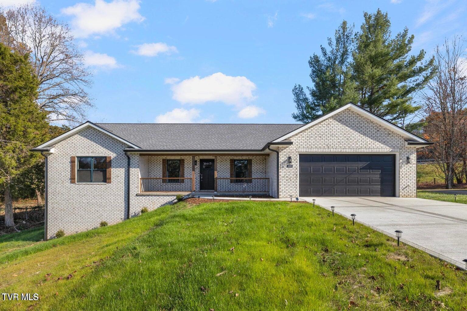 409 Arlington Court