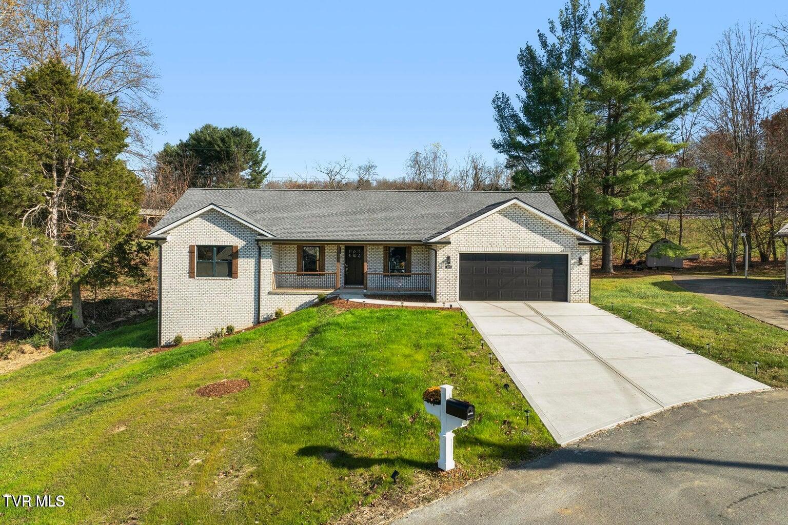 409 Arlington Court