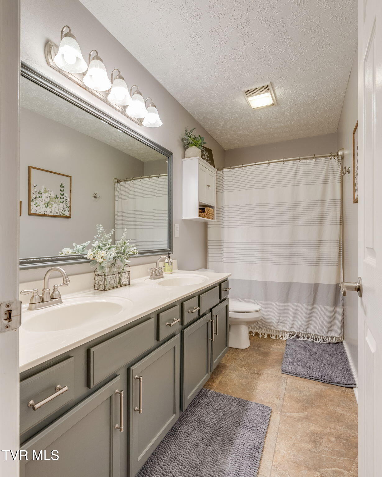 3149 Winesap Road