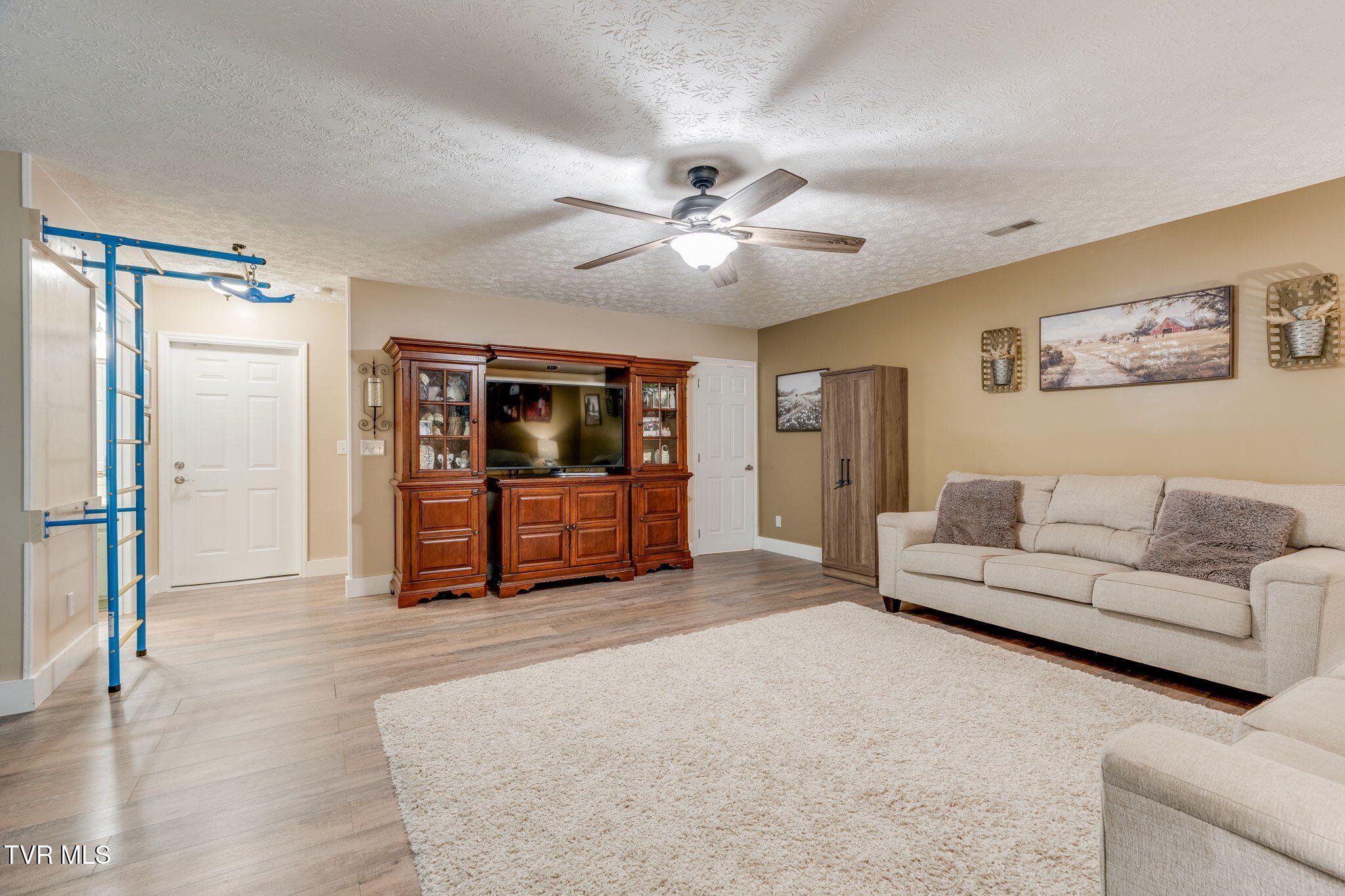 3149 Winesap Road