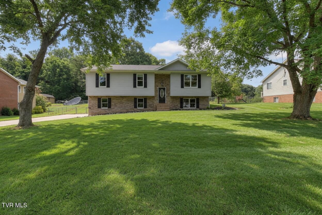 3636 Deland Drive