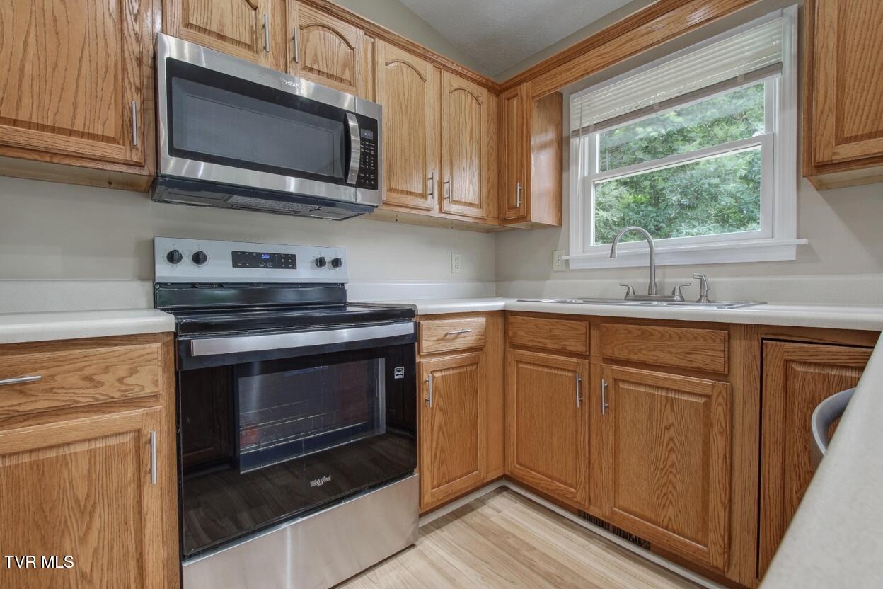 3636 Deland Drive
