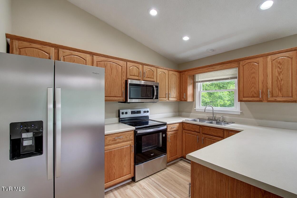 3636 Deland Drive