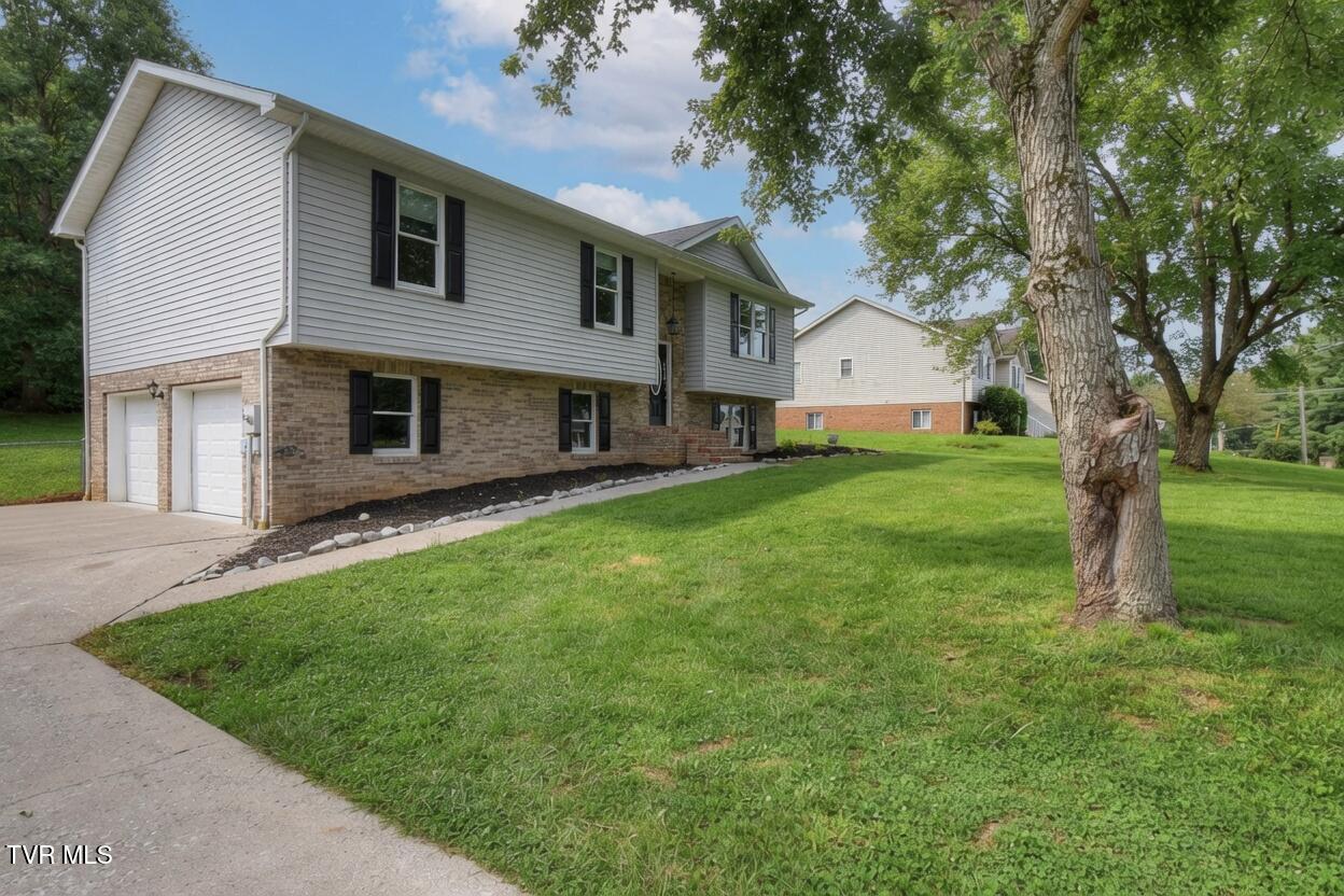 3636 Deland Drive