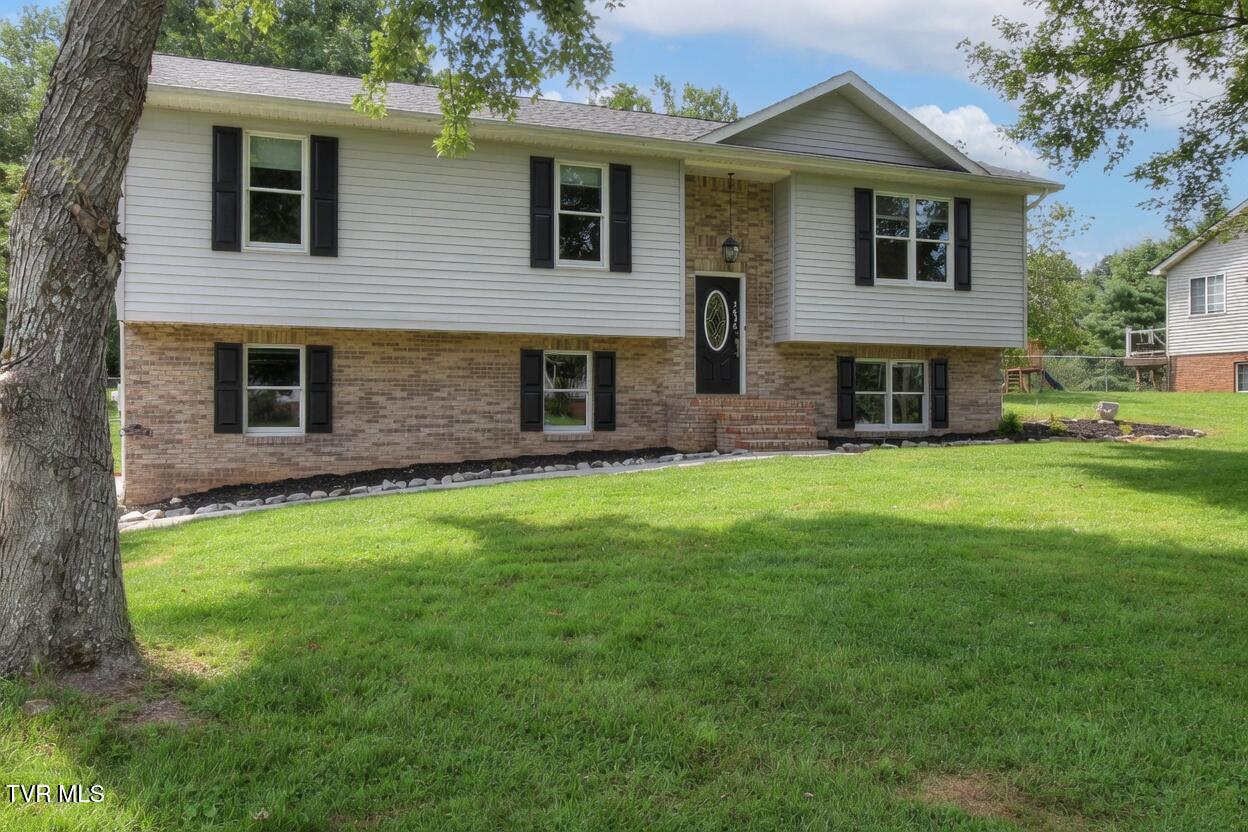 3636 Deland Drive
