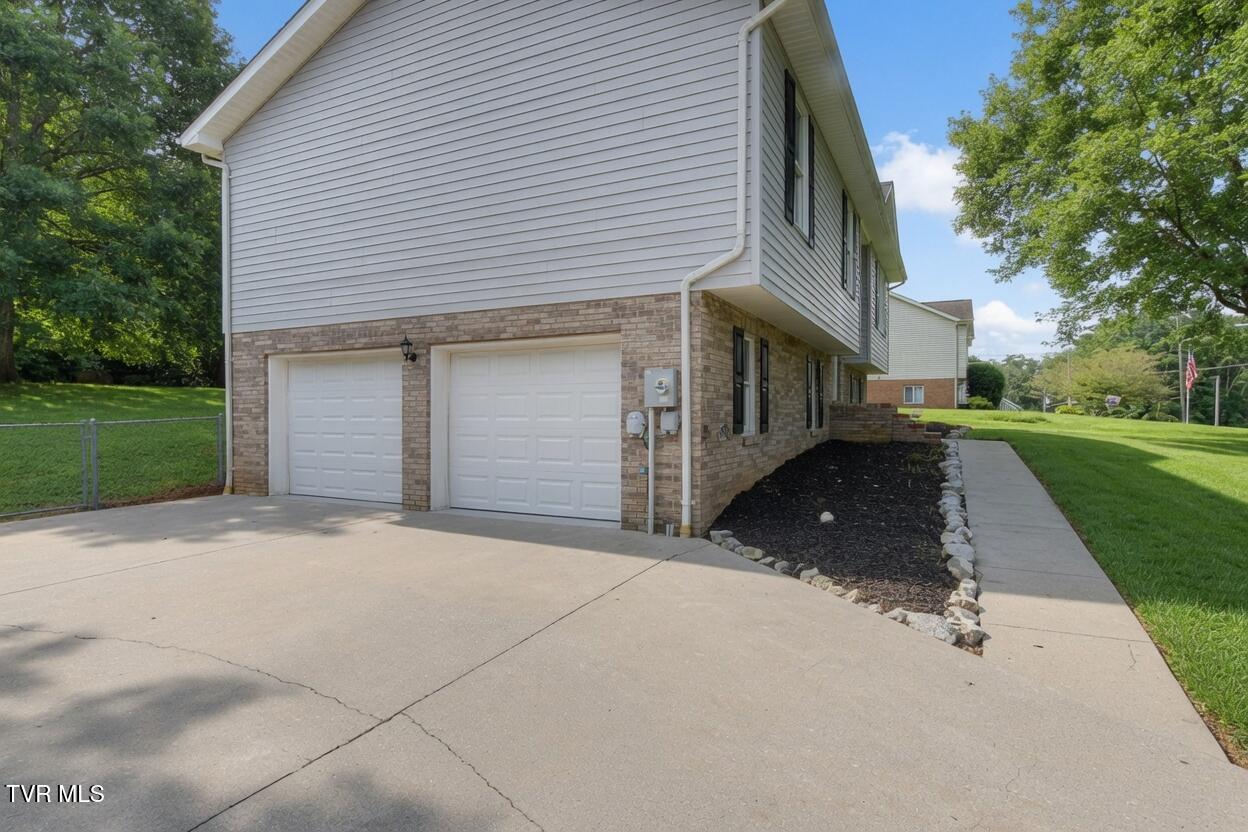 3636 Deland Drive