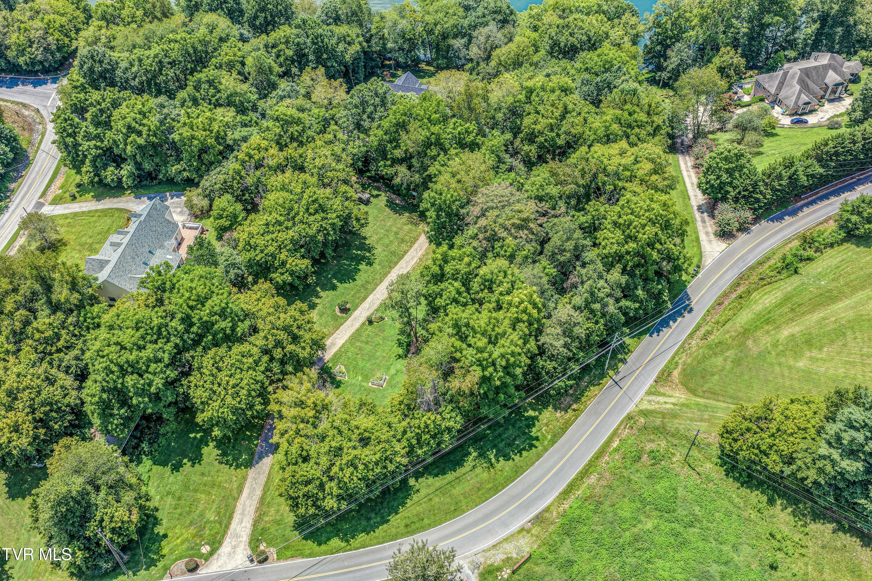 1212 Wahoo Valley Road