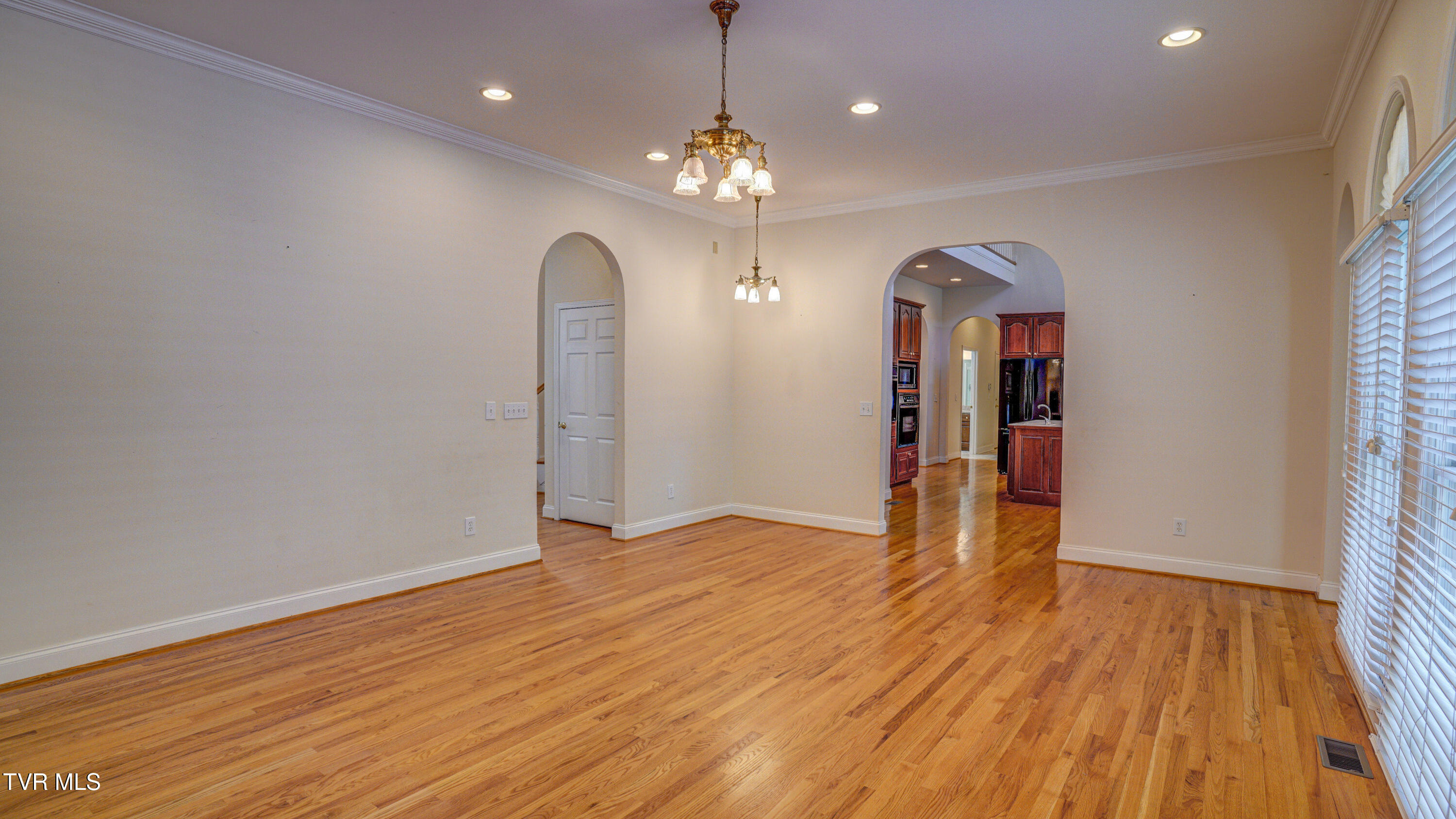 1212 Wahoo Valley Road