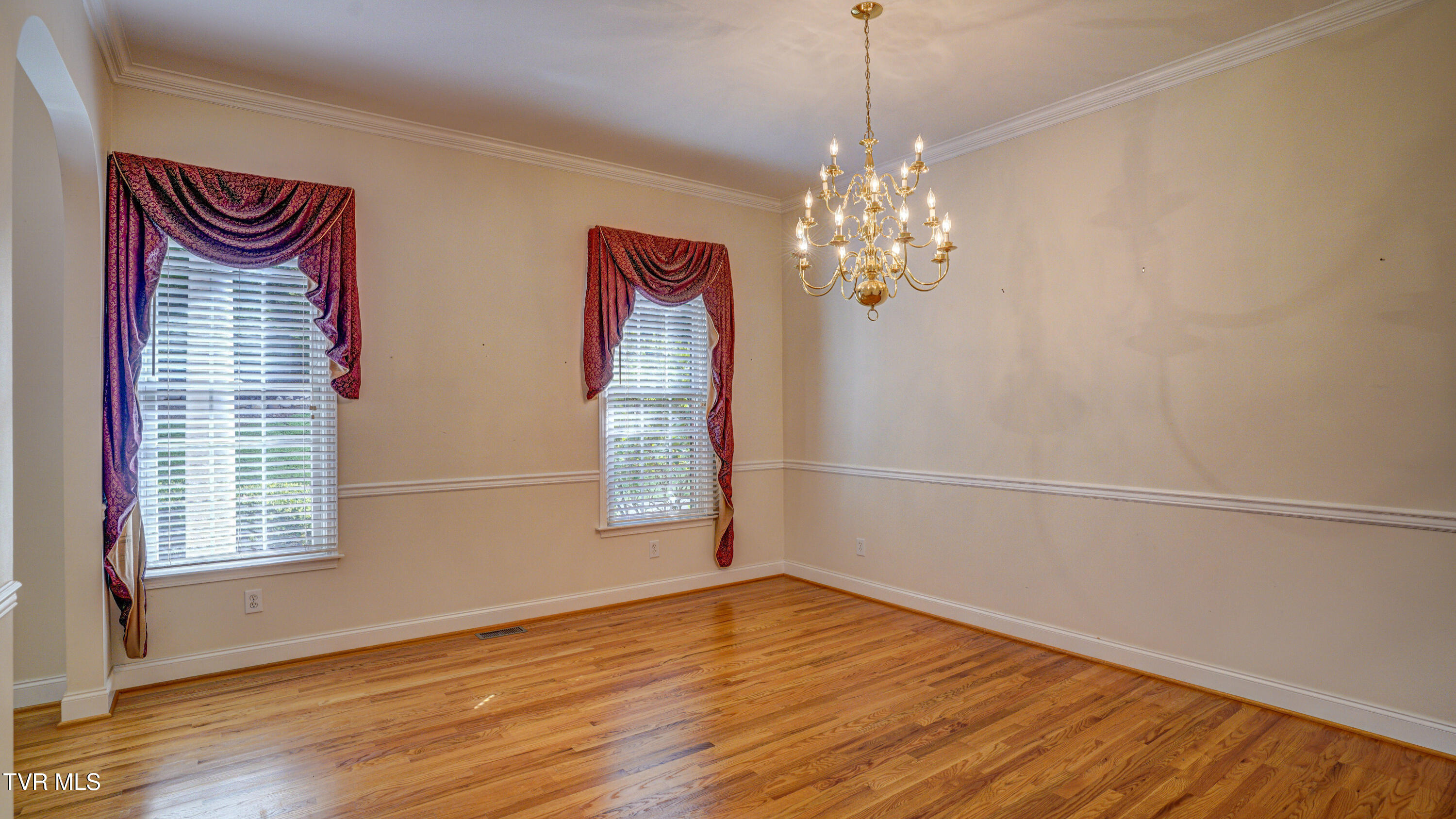 1212 Wahoo Valley Road