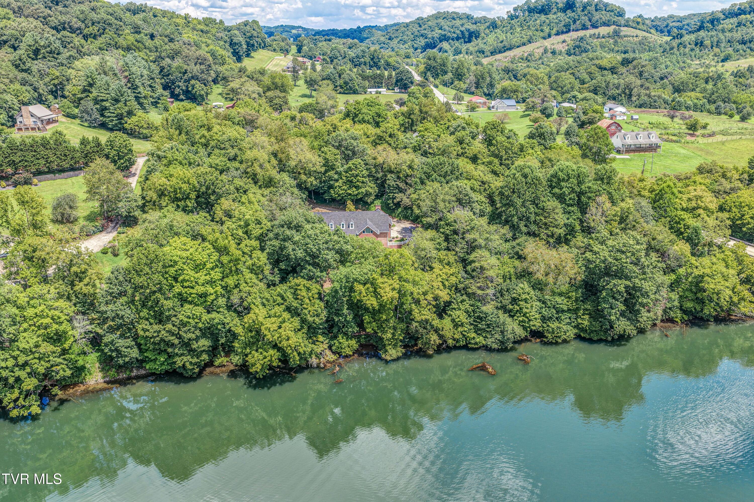 1212 Wahoo Valley Road