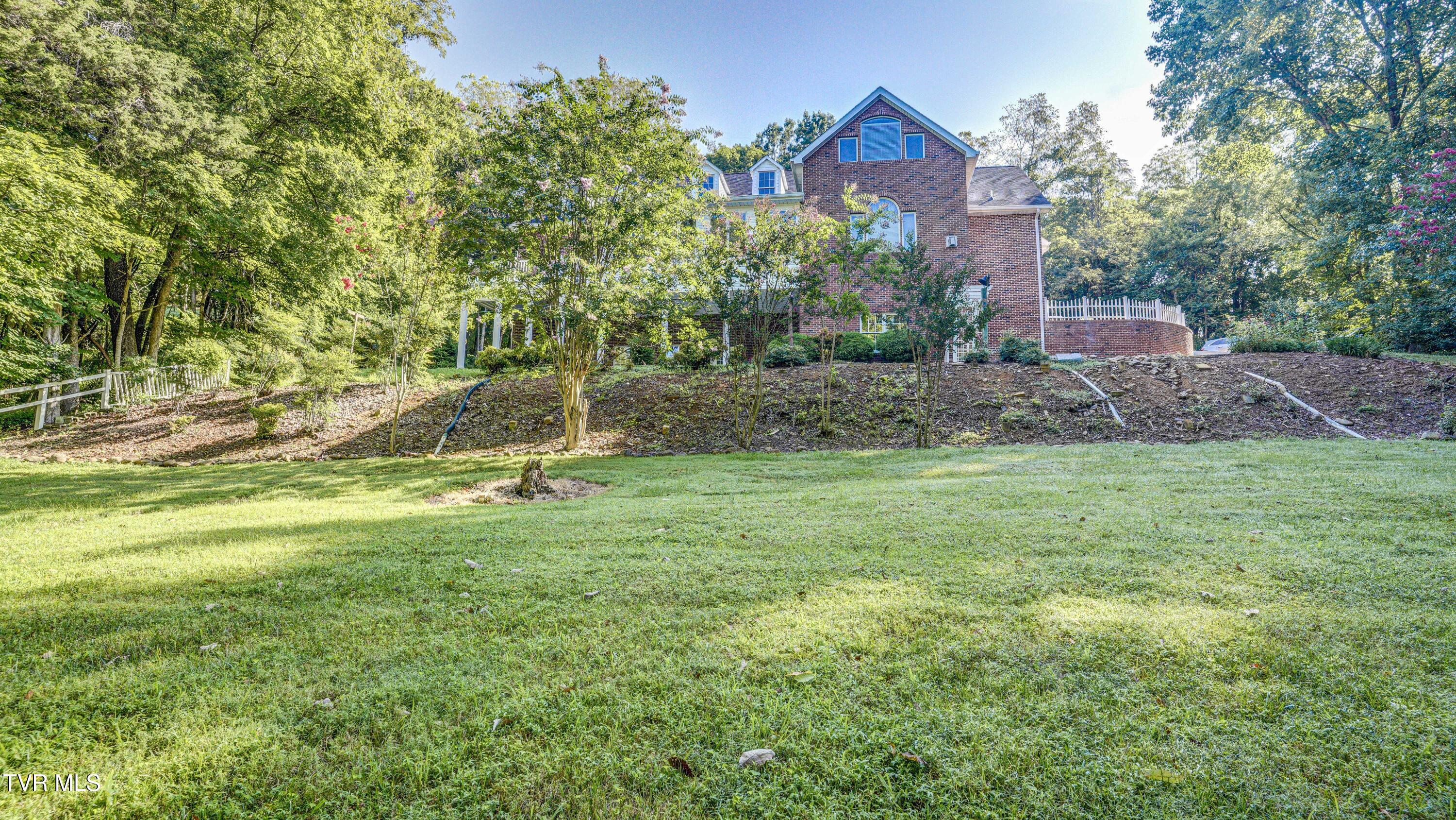 1212 Wahoo Valley Road