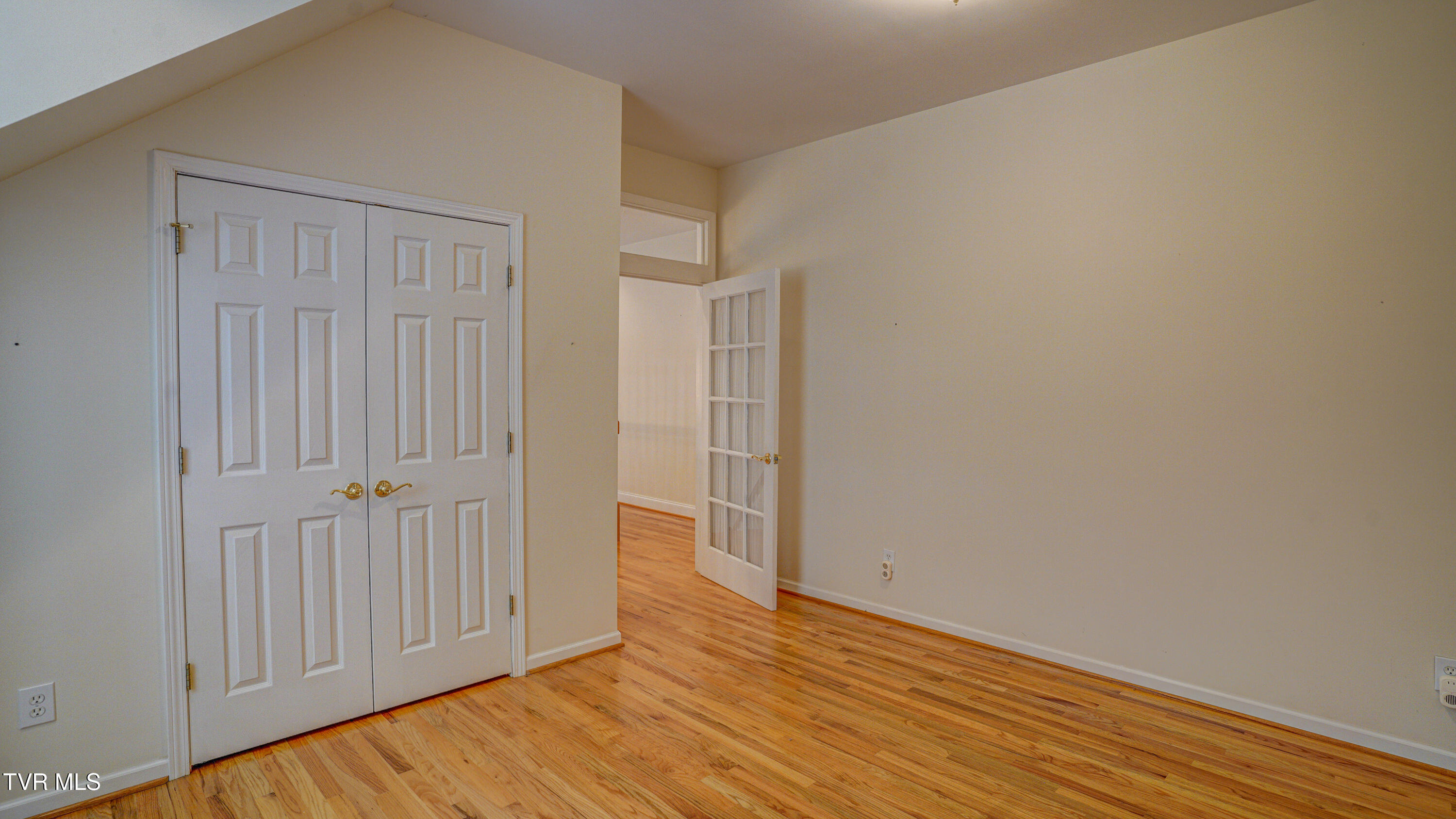 1212 Wahoo Valley Road