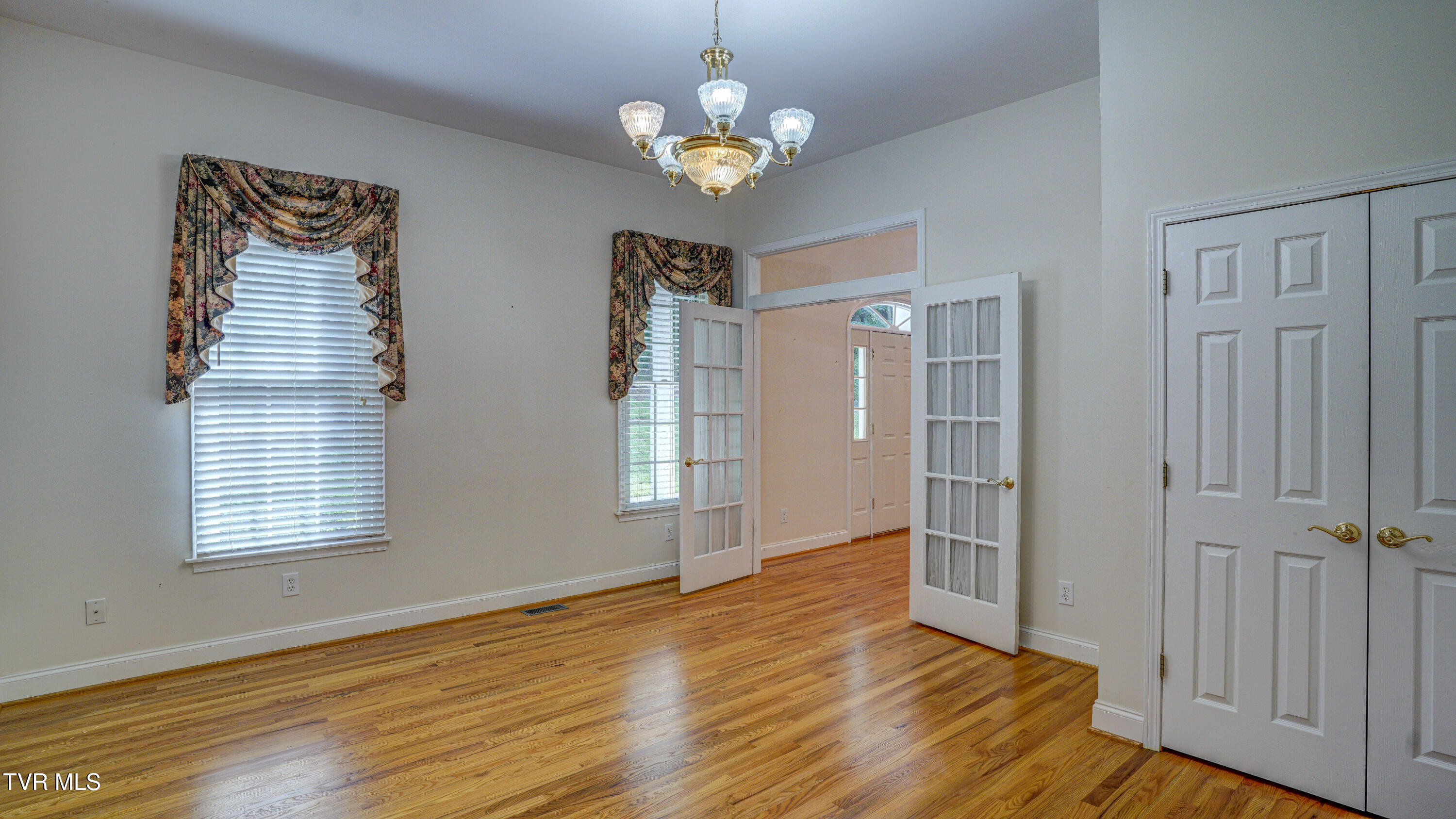 1212 Wahoo Valley Road