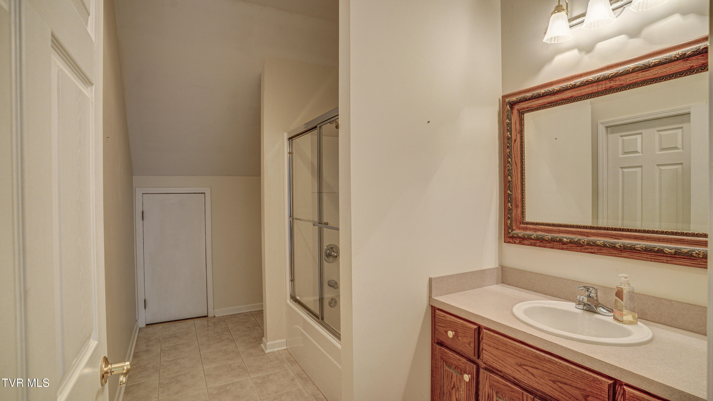1212 Wahoo Valley Road