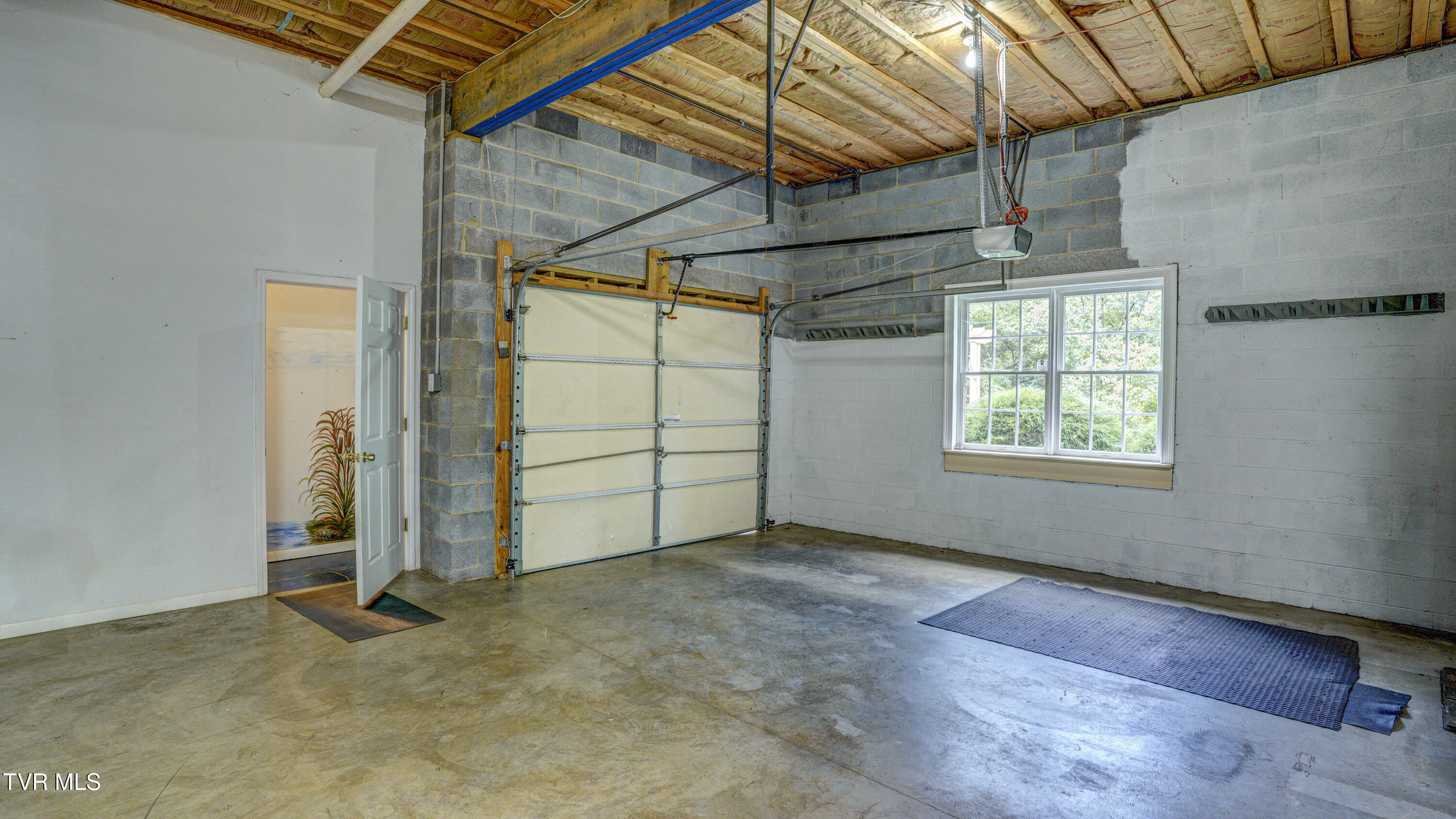 1212 Wahoo Valley Road
