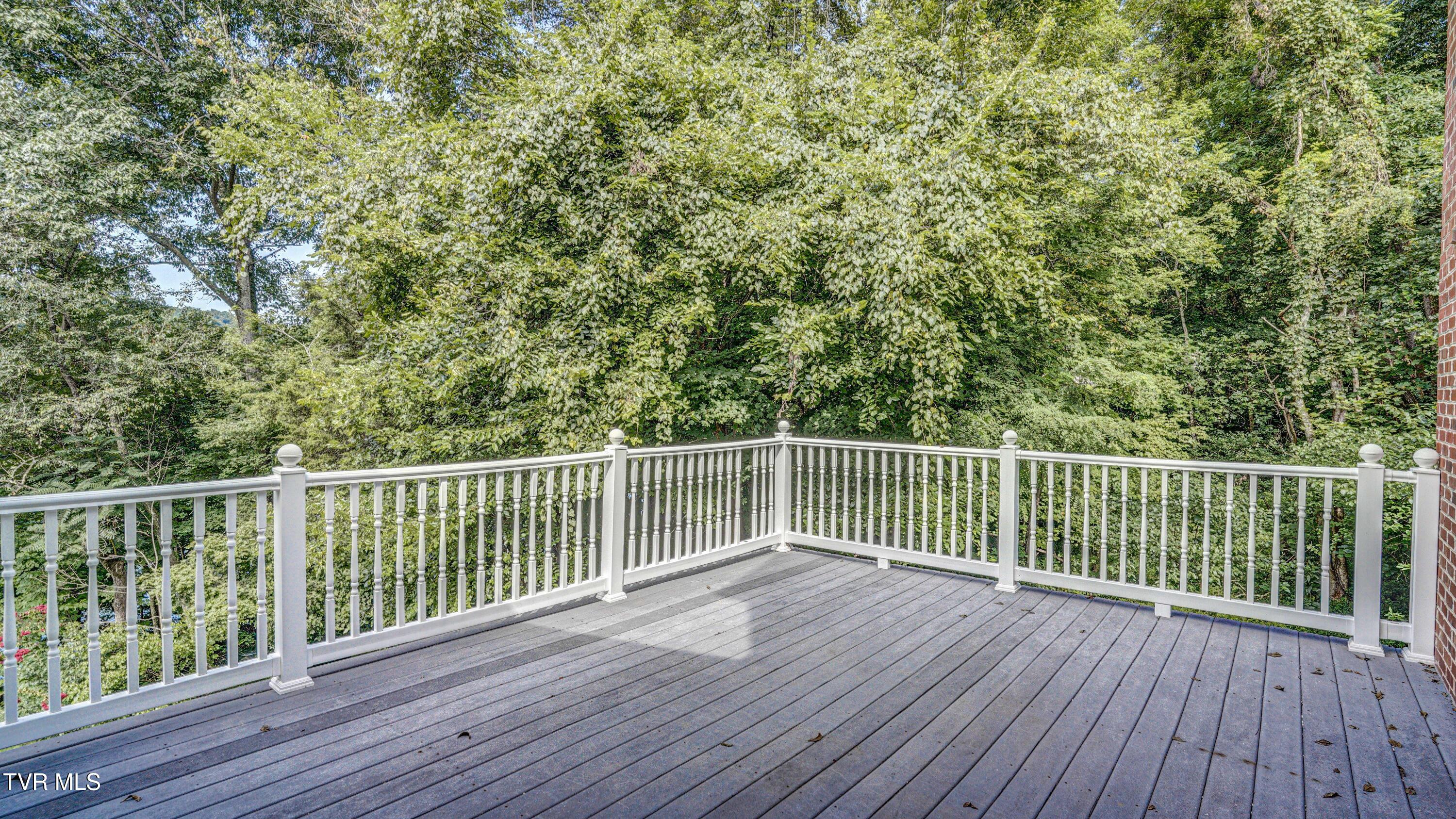 1212 Wahoo Valley Road