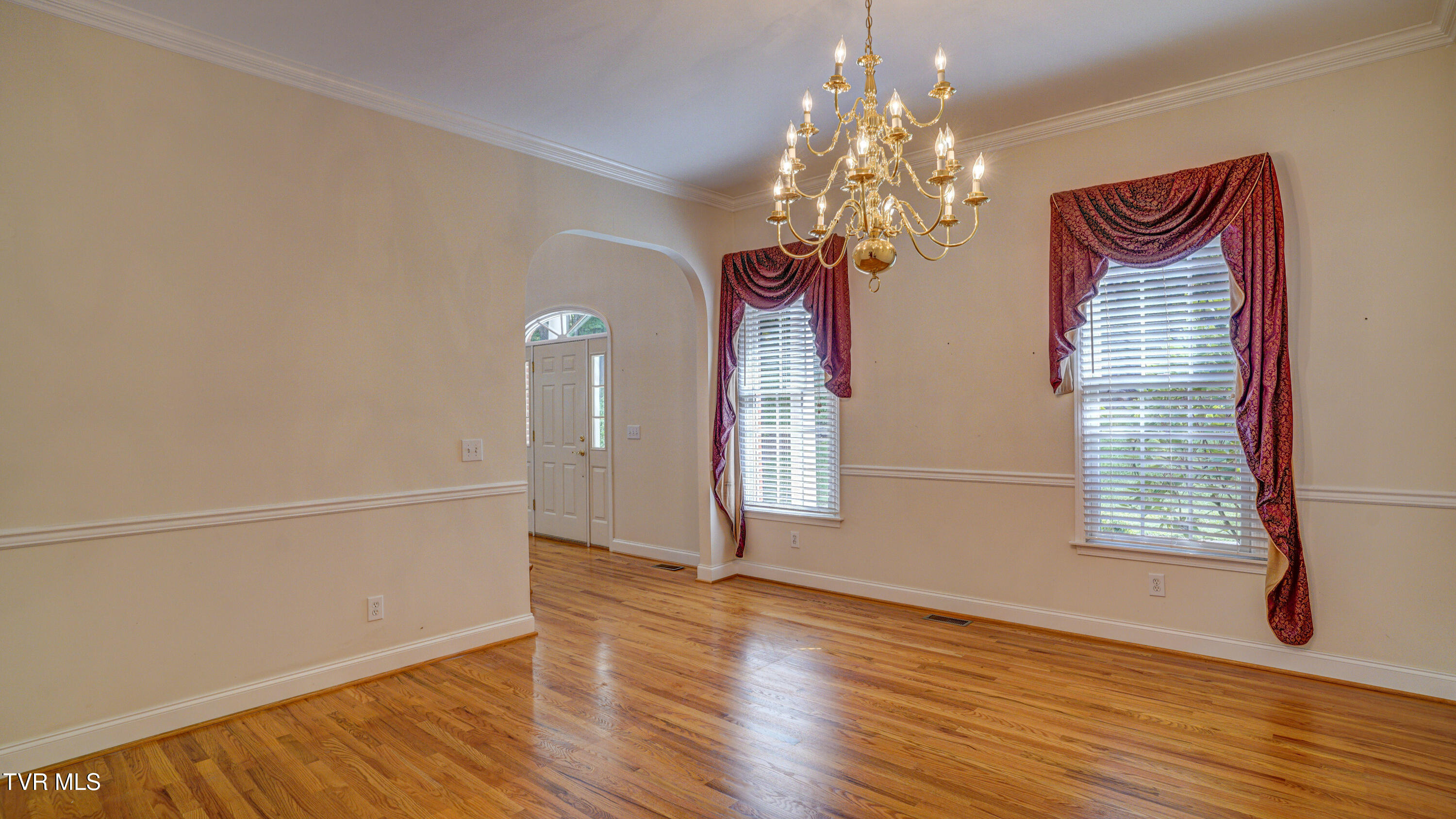 1212 Wahoo Valley Road