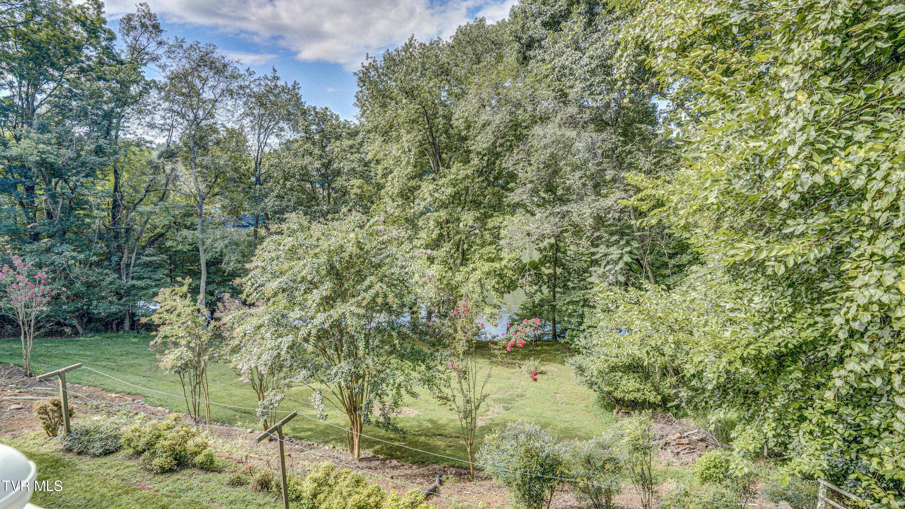 1212 Wahoo Valley Road