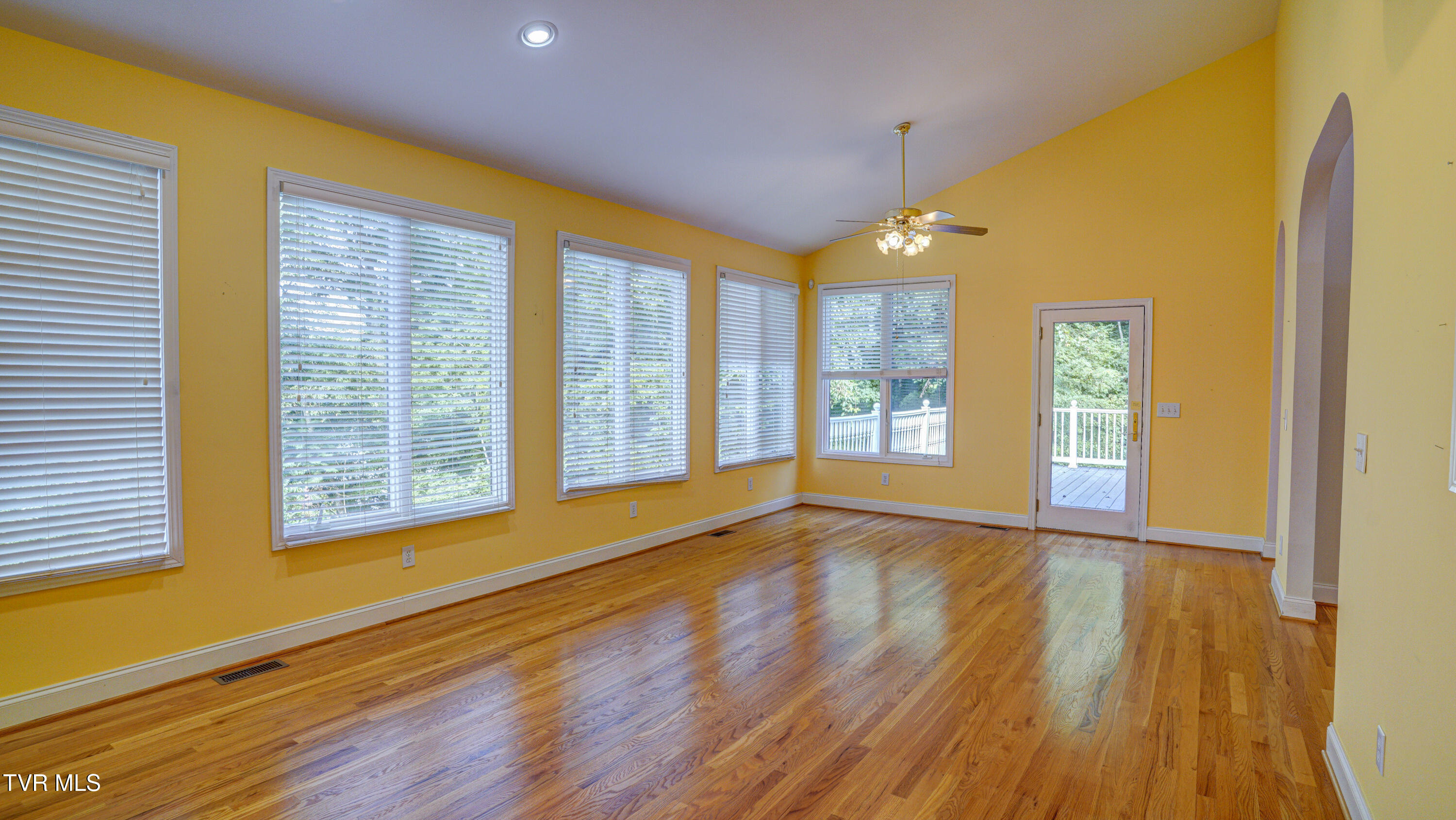 1212 Wahoo Valley Road