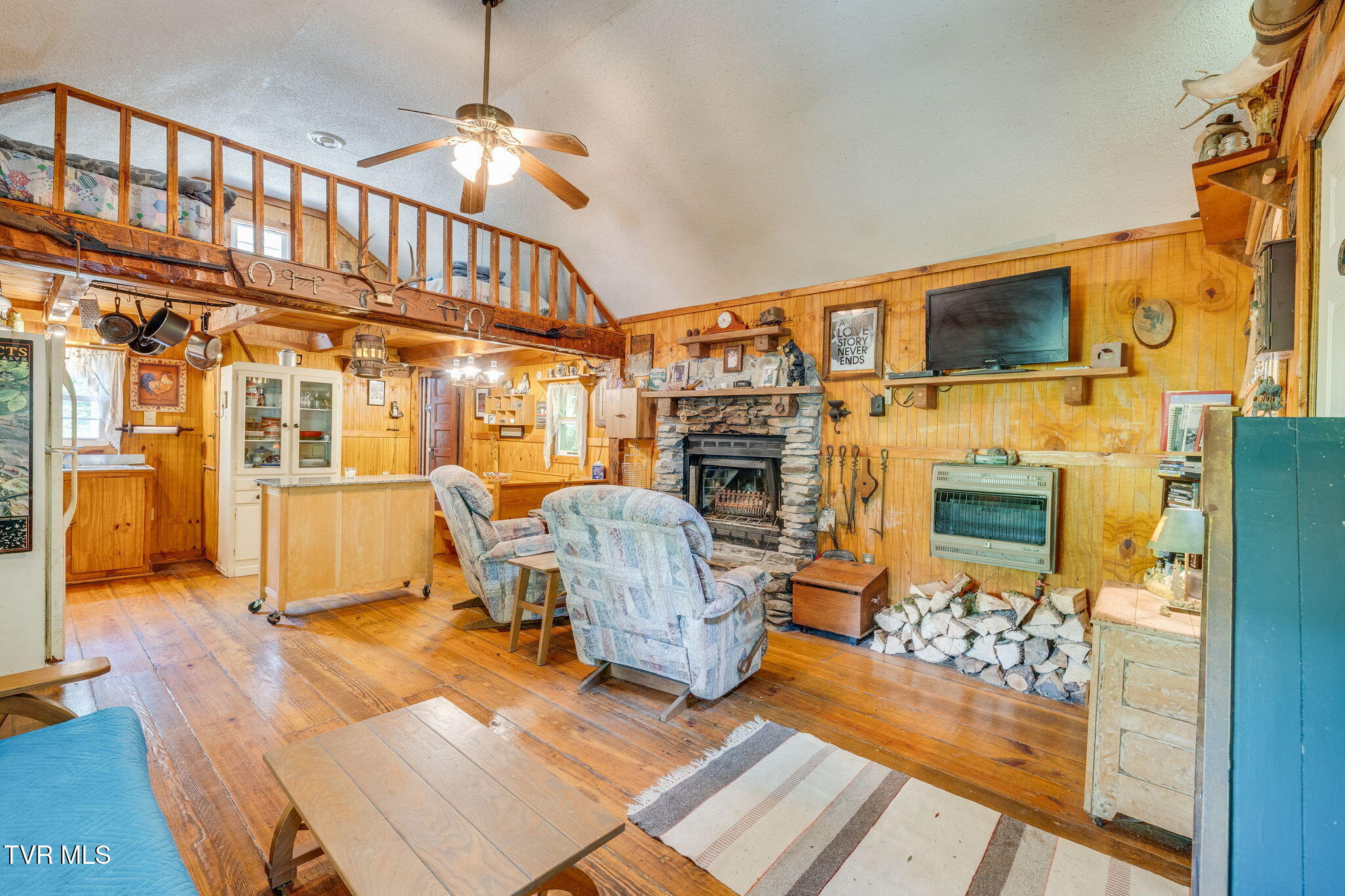 2453 Waters Edge Road
