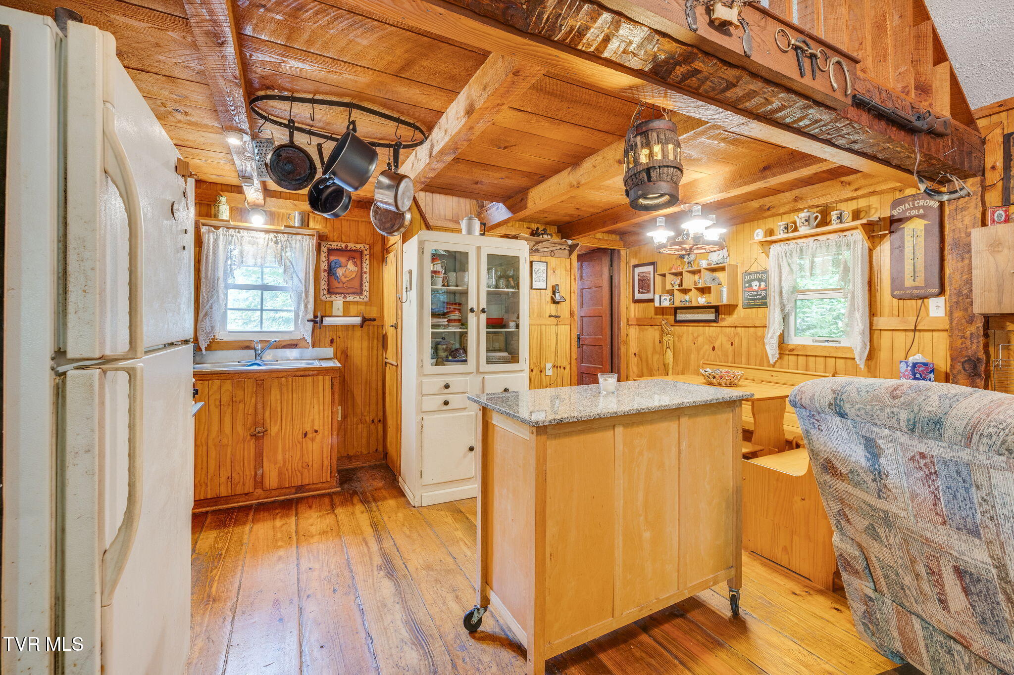 2453 Waters Edge Road
