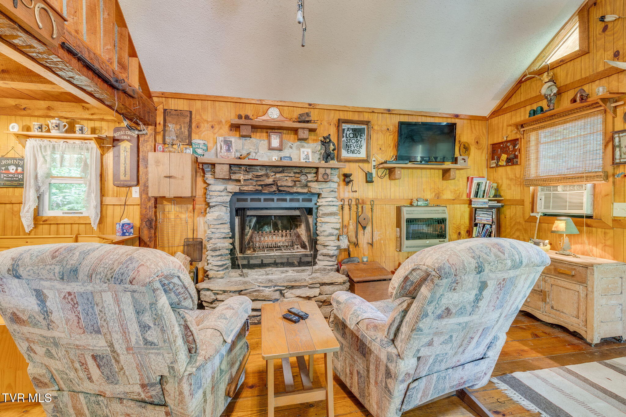 2453 Waters Edge Road