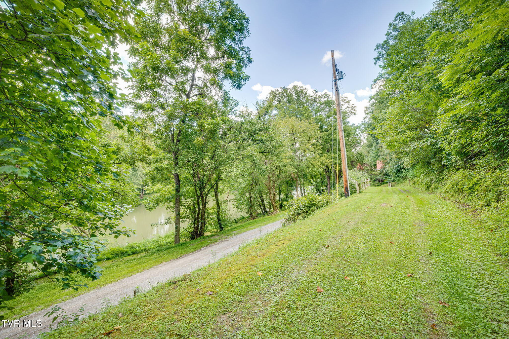 2453 Waters Edge Road