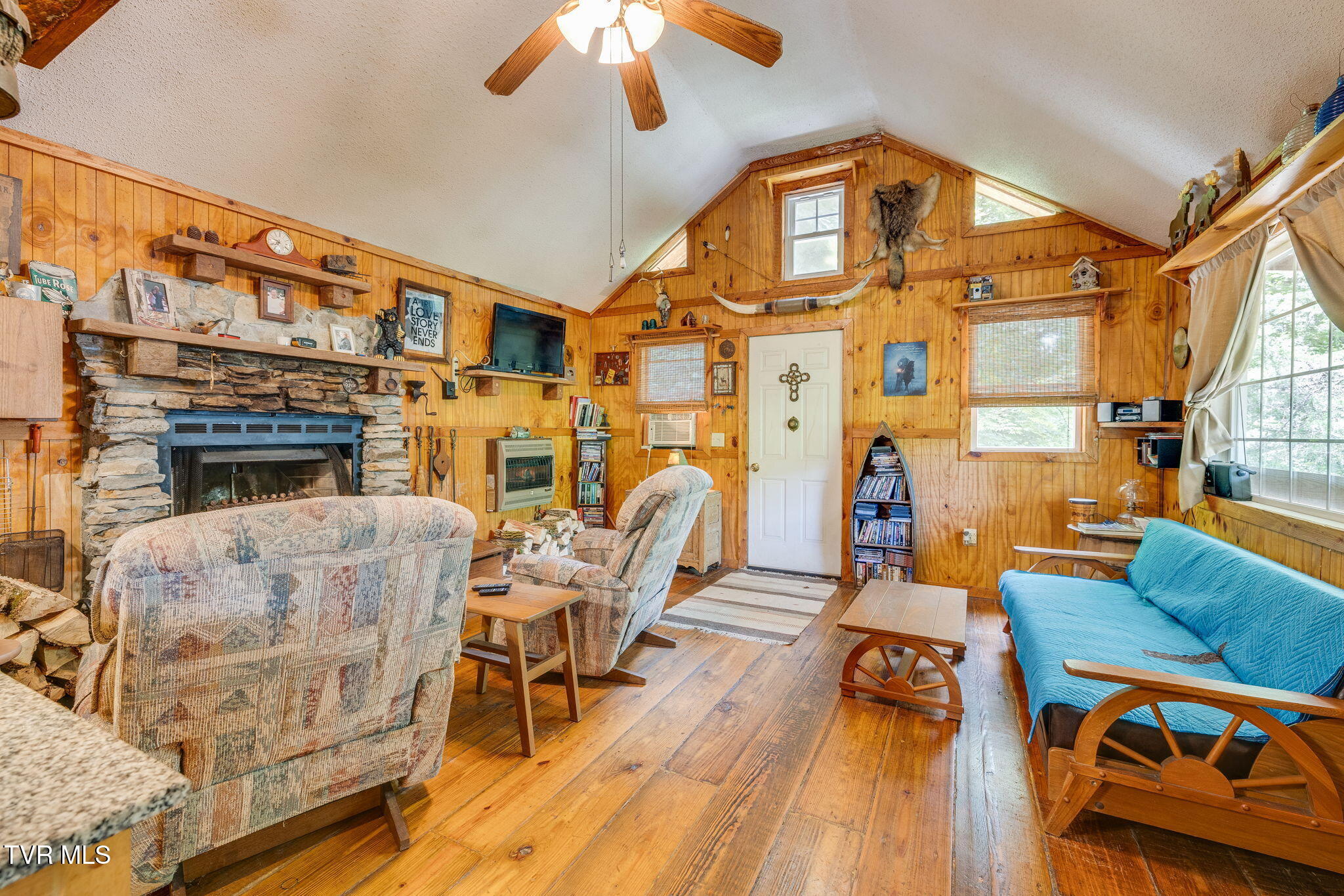 2453 Waters Edge Road