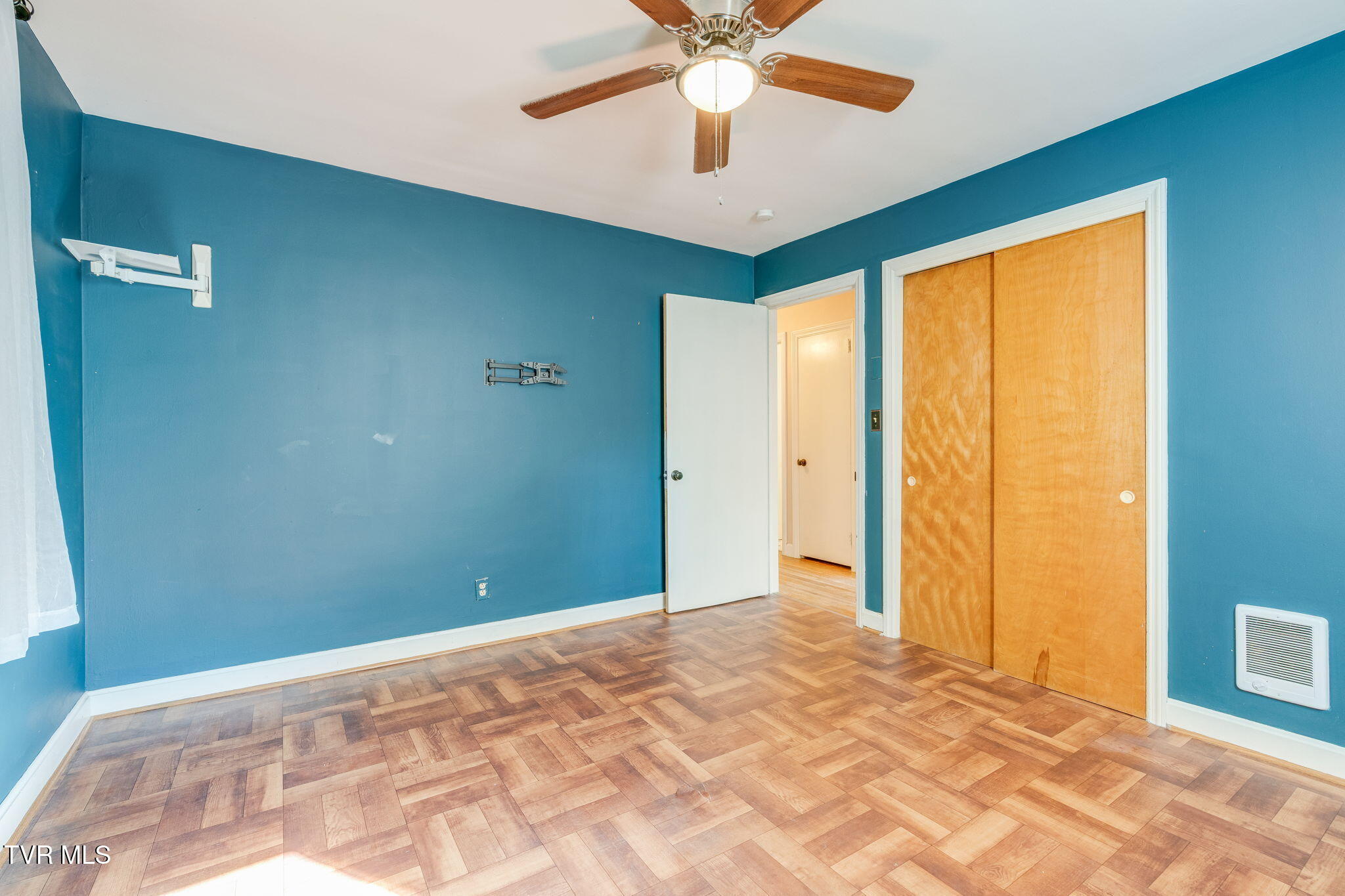 325 Ridgewood Drive