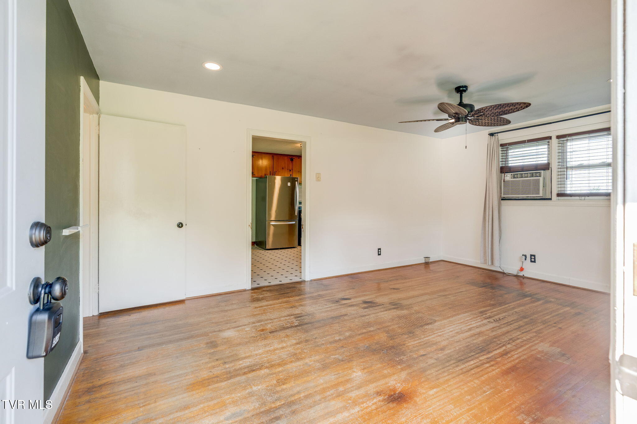 325 Ridgewood Drive