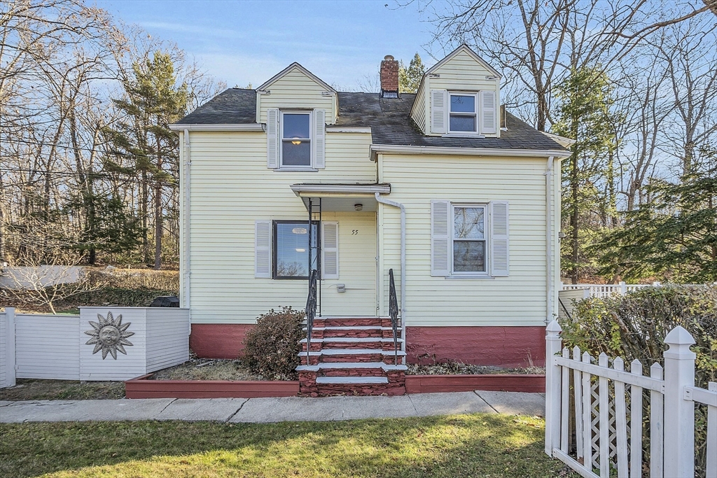 55 Villa St