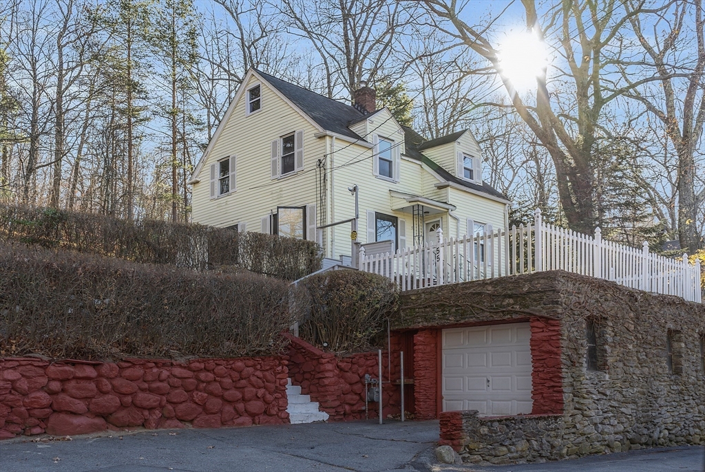 55 Villa St