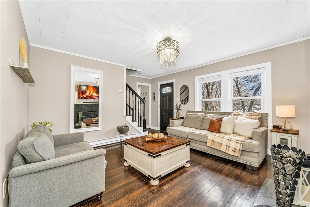 96 Lawton Ave