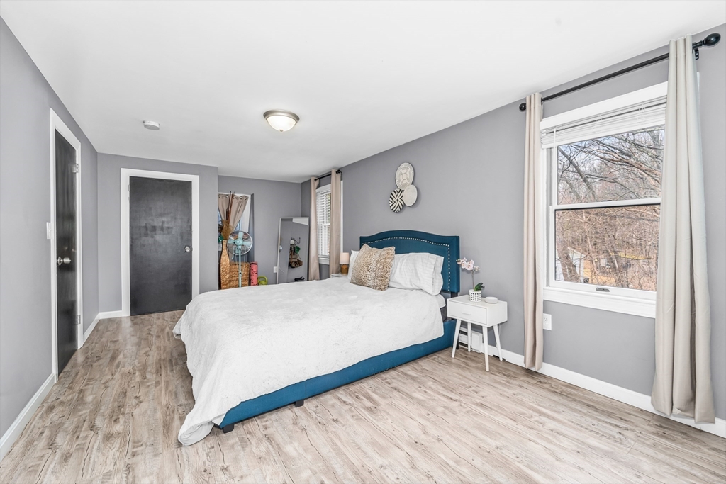 96 Lawton Ave