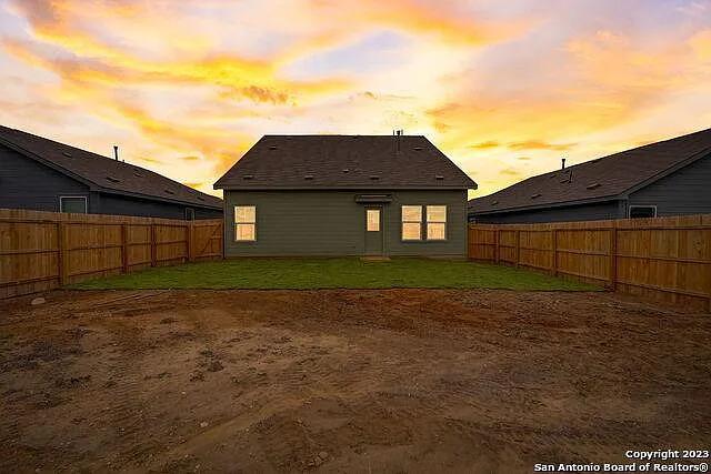 10707 Margarita LOOP