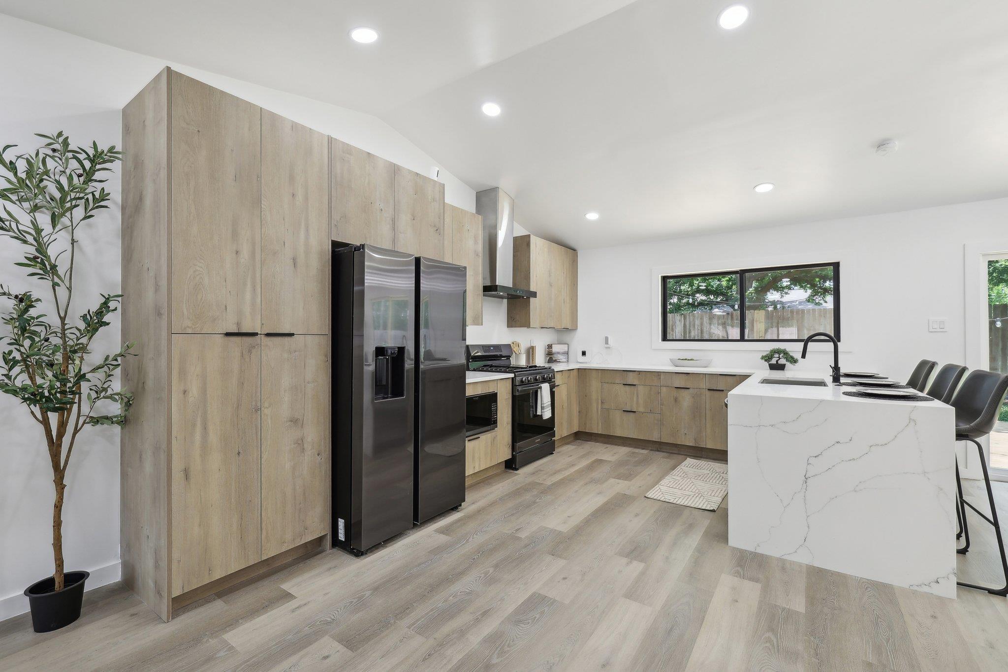 2615 Baxter DR