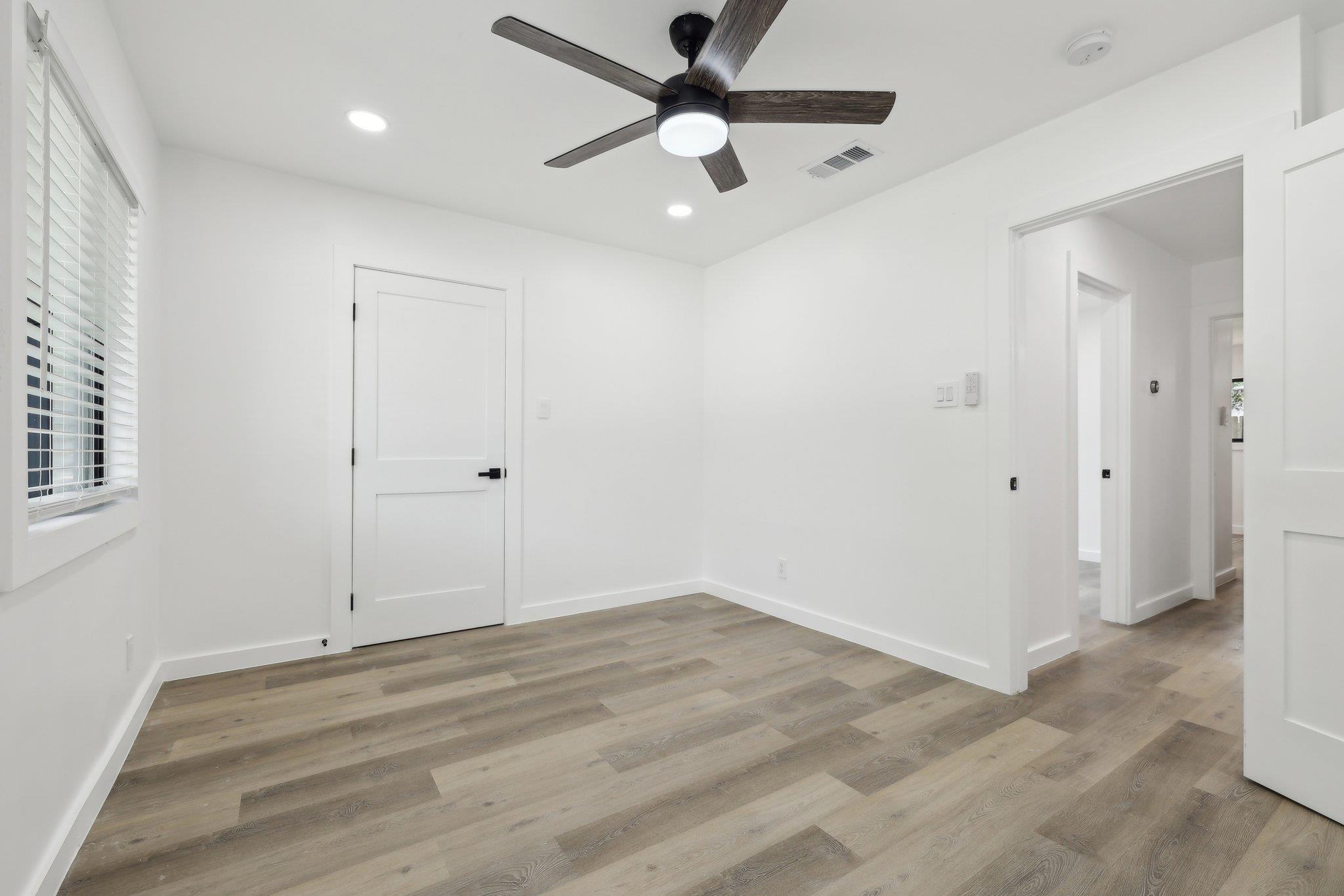 2615 Baxter DR