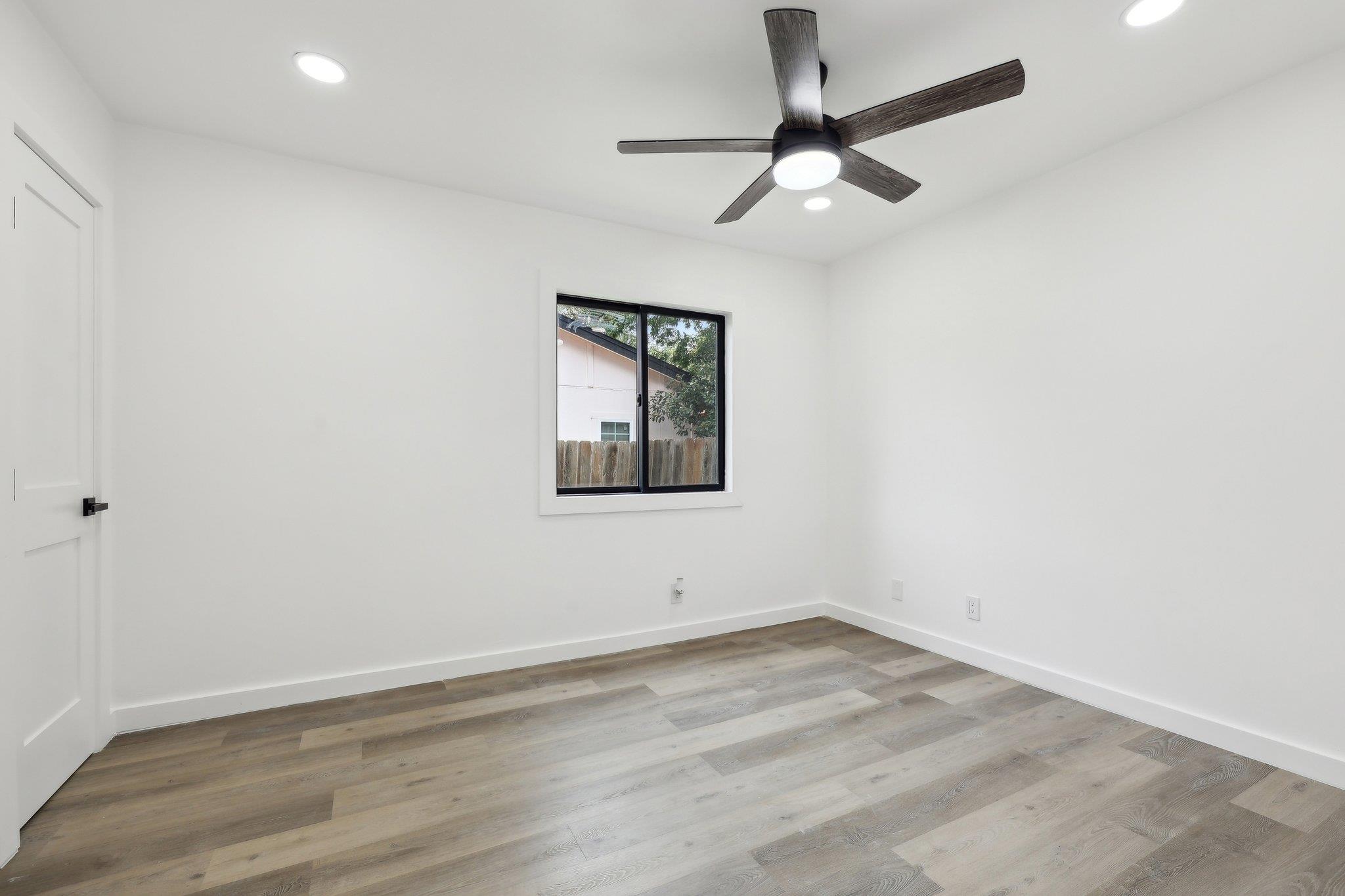 2615 Baxter DR