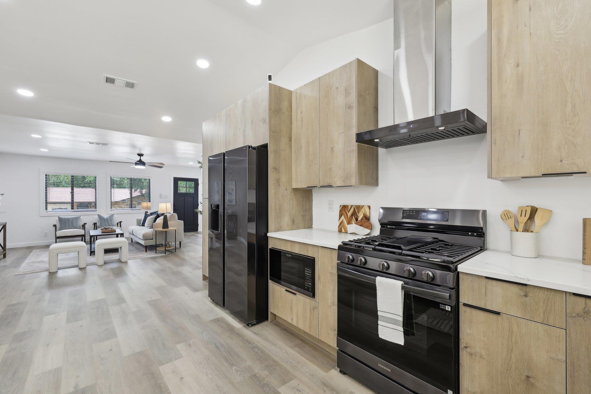 2615 Baxter DR